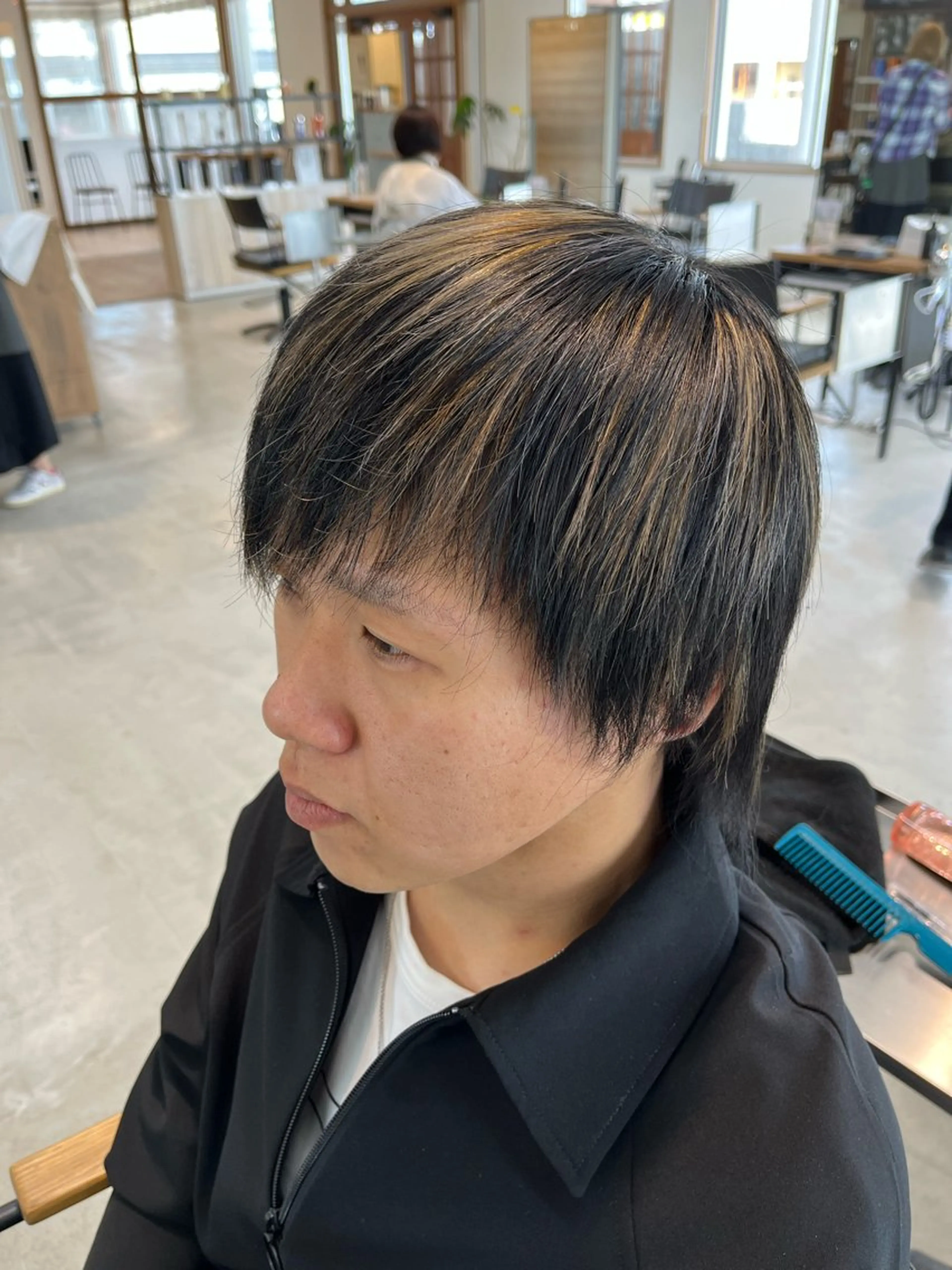 カラー 鈴木 優太のヘアスタイル