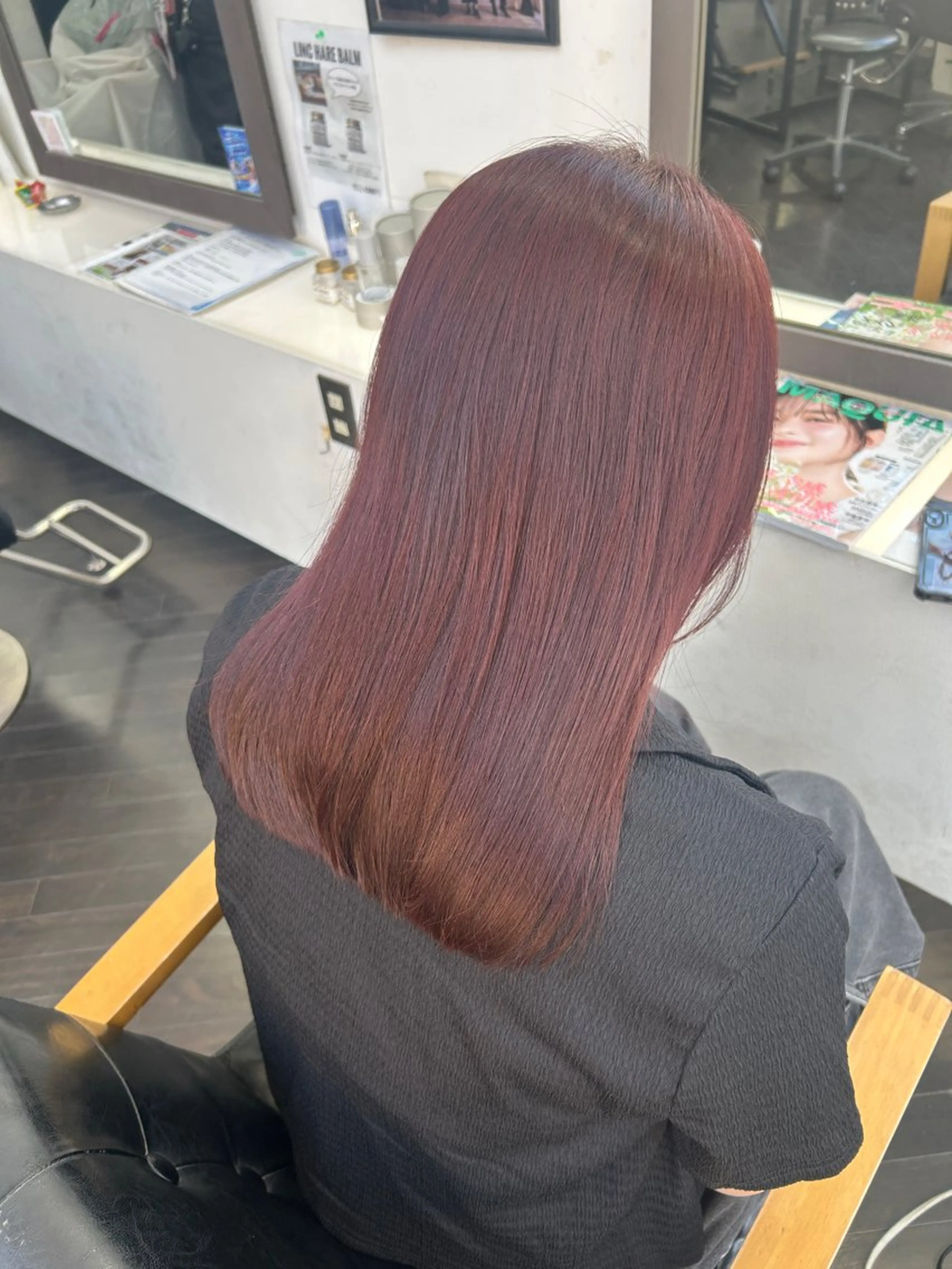 セミロング レッドブラウン ヘアカラー 渡部 まひろのヘアスタイル