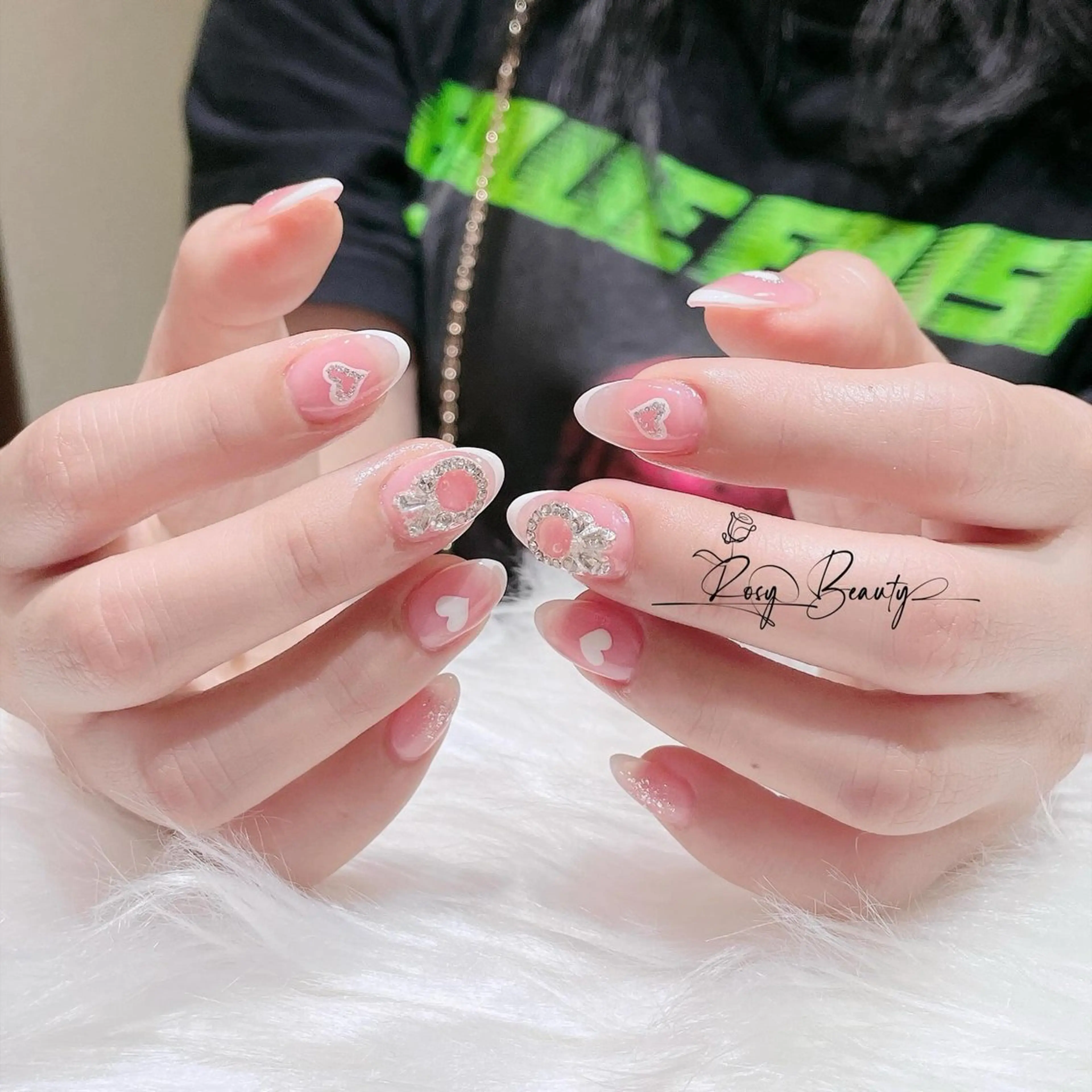 ネイル ハンドネイル RosyBeauty Salon所属・RosyBeauty Salonのネイルデザイン