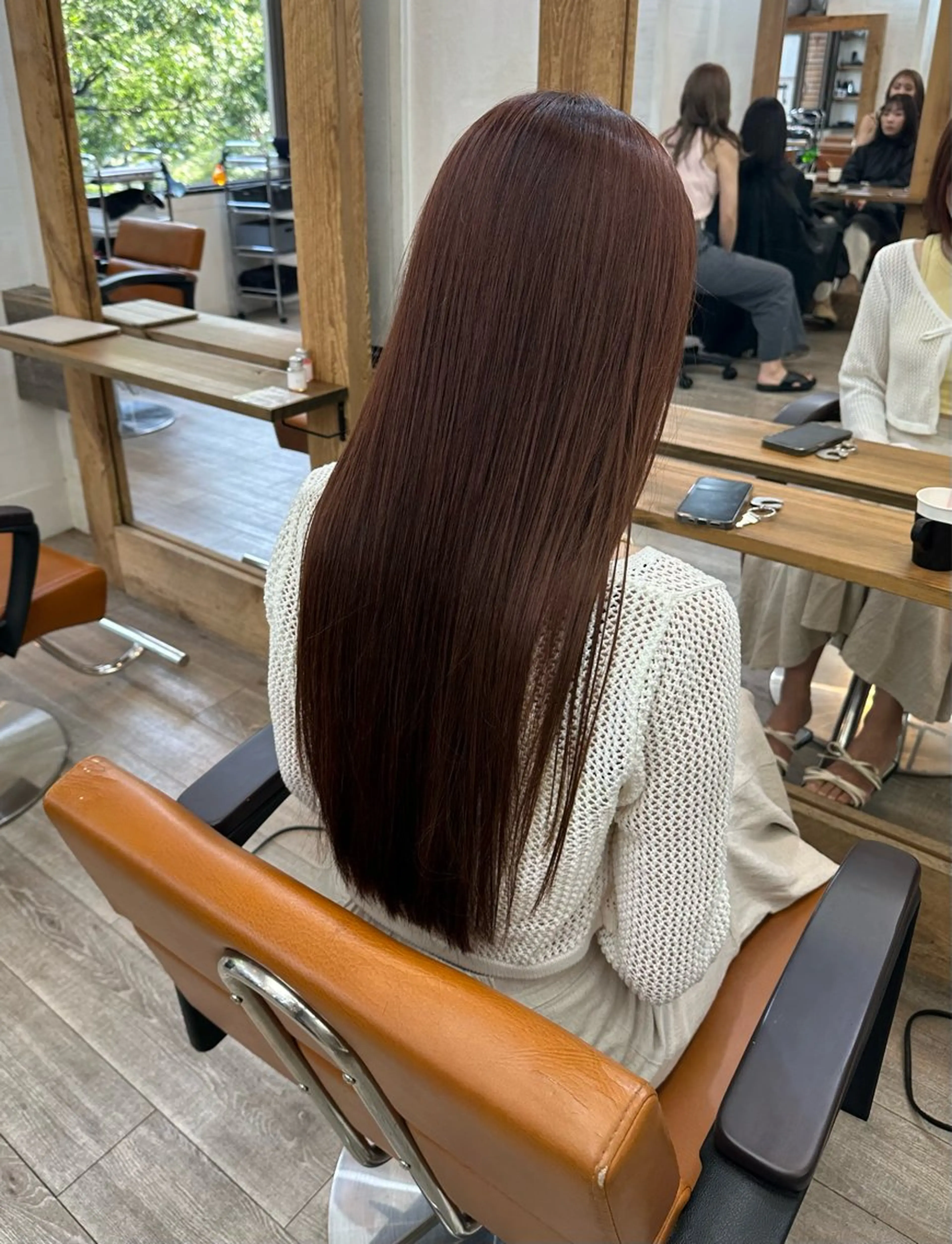 ロング WATARU/ 韓国風巻き髪のヘアスタイル