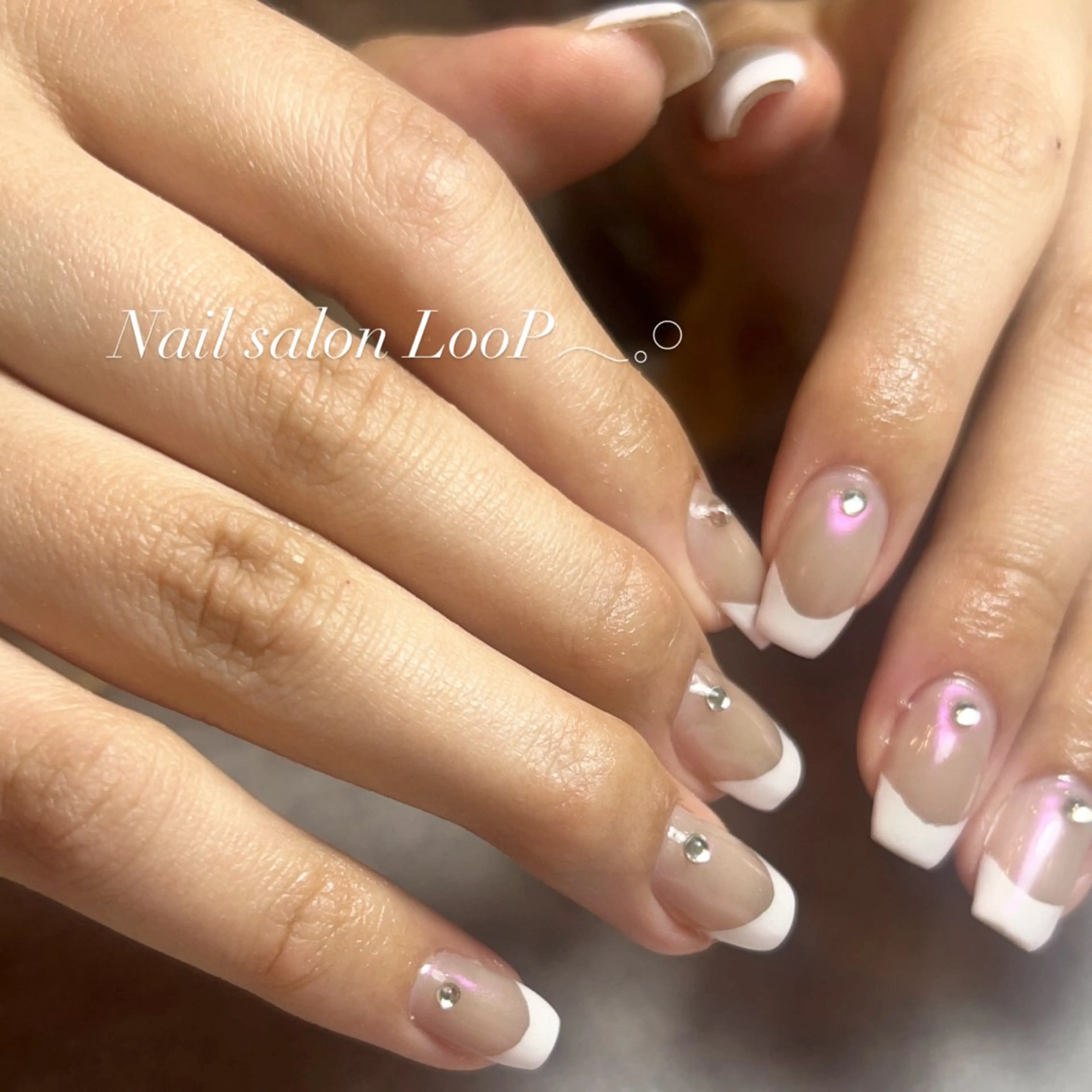 ネイル フレンチネイル ハンドネイル LooP - RECO-のネイルデザイン