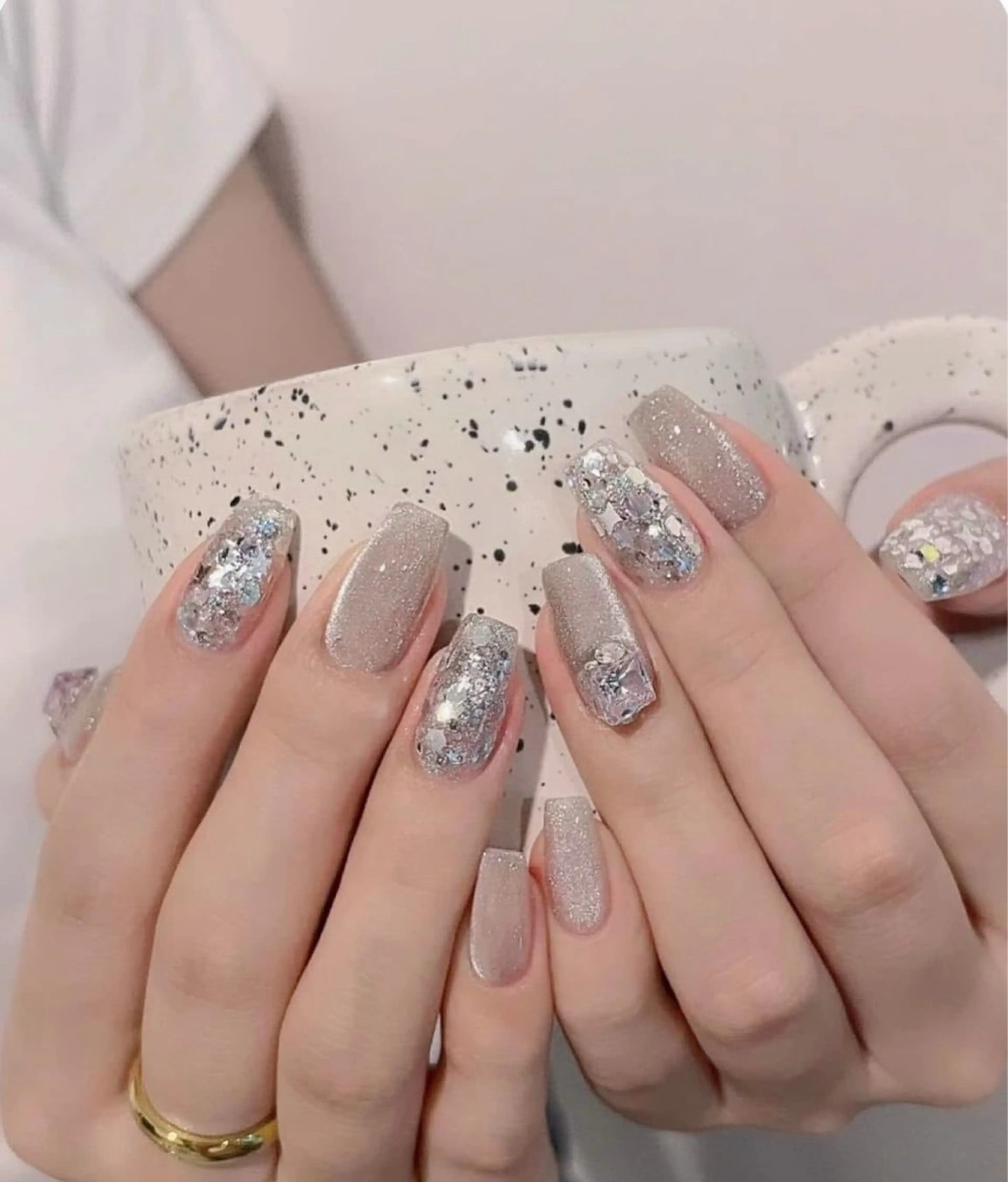 ネイル フットネイル ジェルネイル 韓国ネイル マグネットネイル 持ち込み ハンドネイル AKIKO ネイルサロンのネイルデザイン