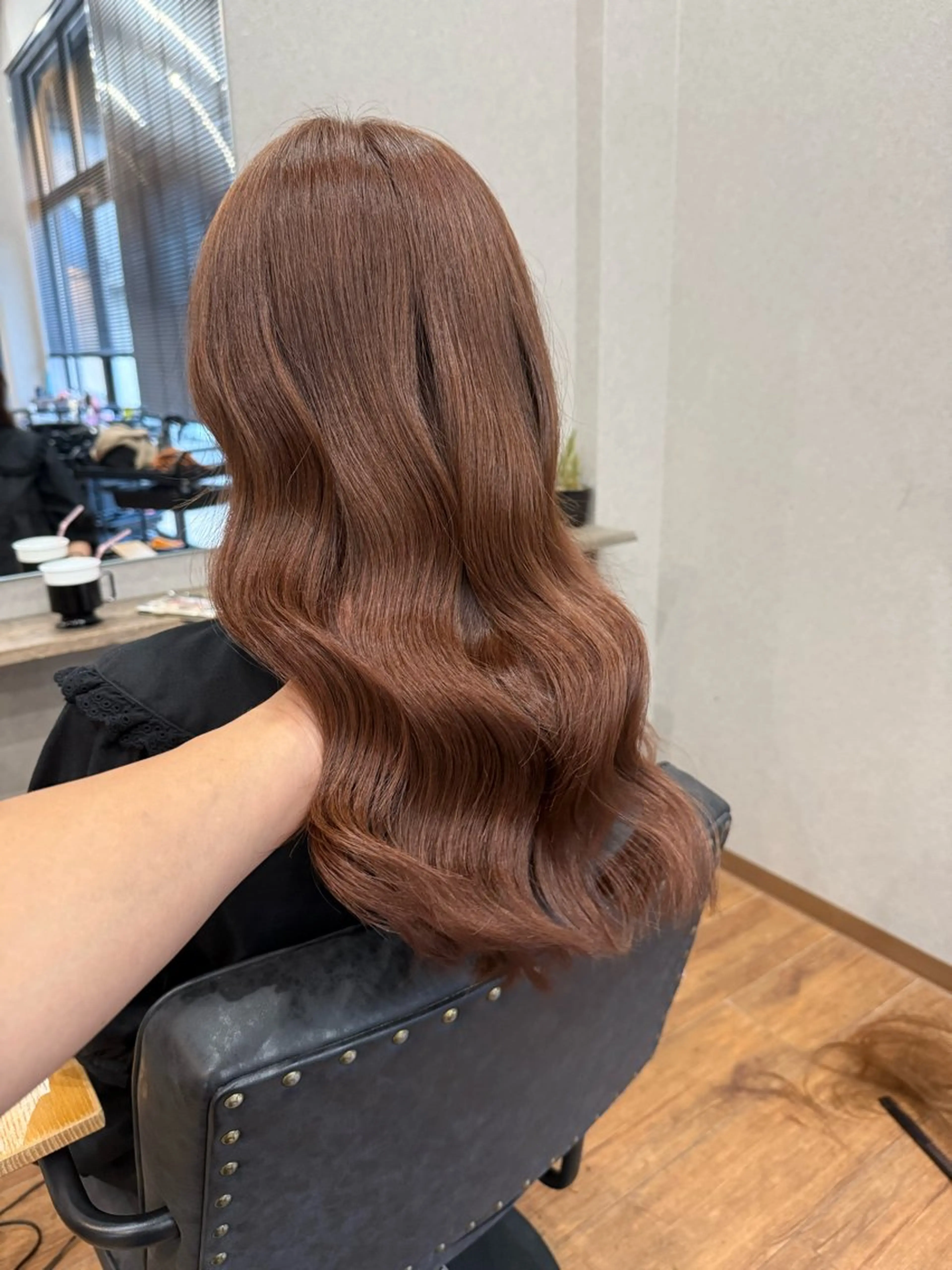 ロング カラー ブラウンカラー ピンクカラー ピンクブラウン カット ヘアカラー トリートメント 鵜飼 真伍のヘアスタイル