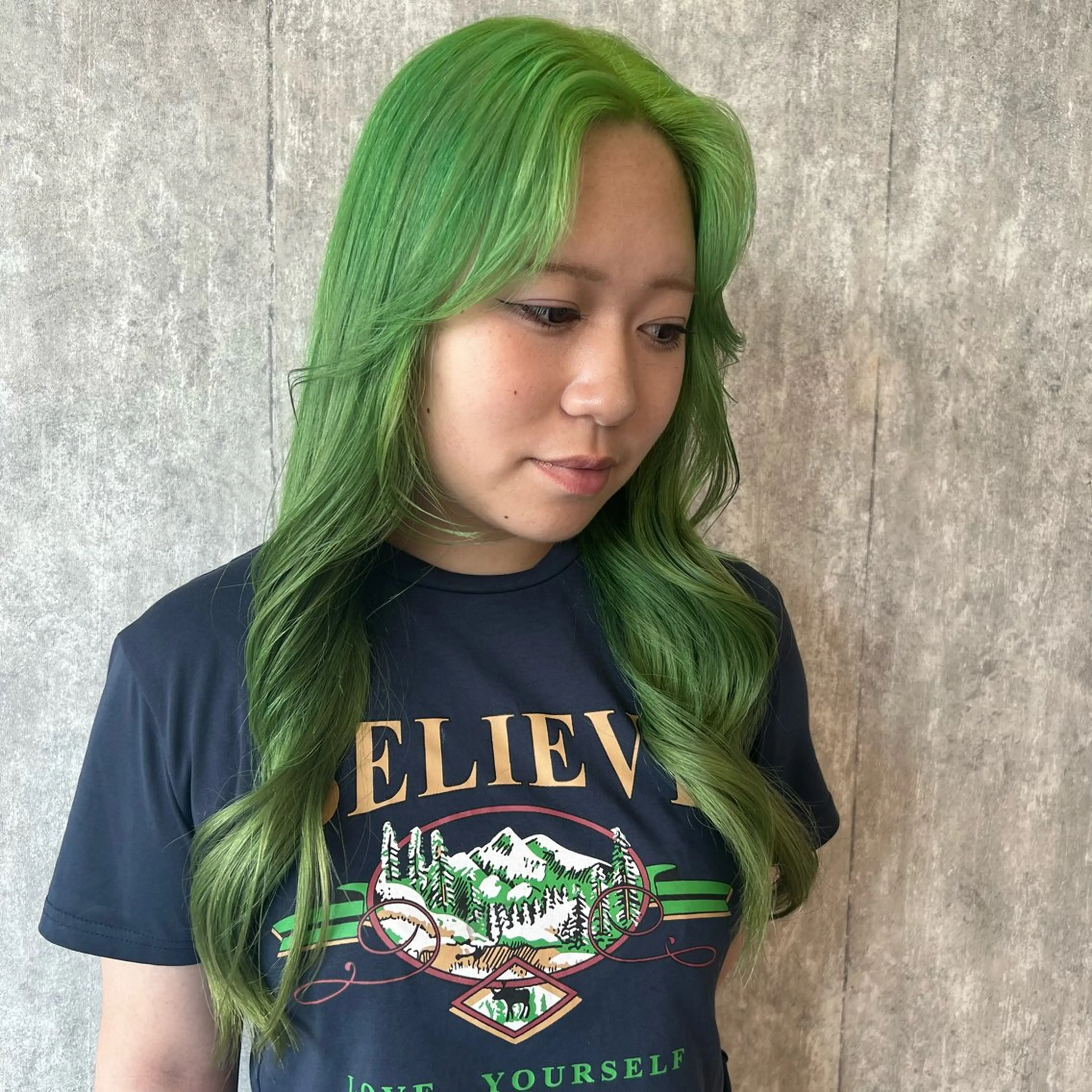 ロング TIDEHAIR SHIHOのヘアスタイル