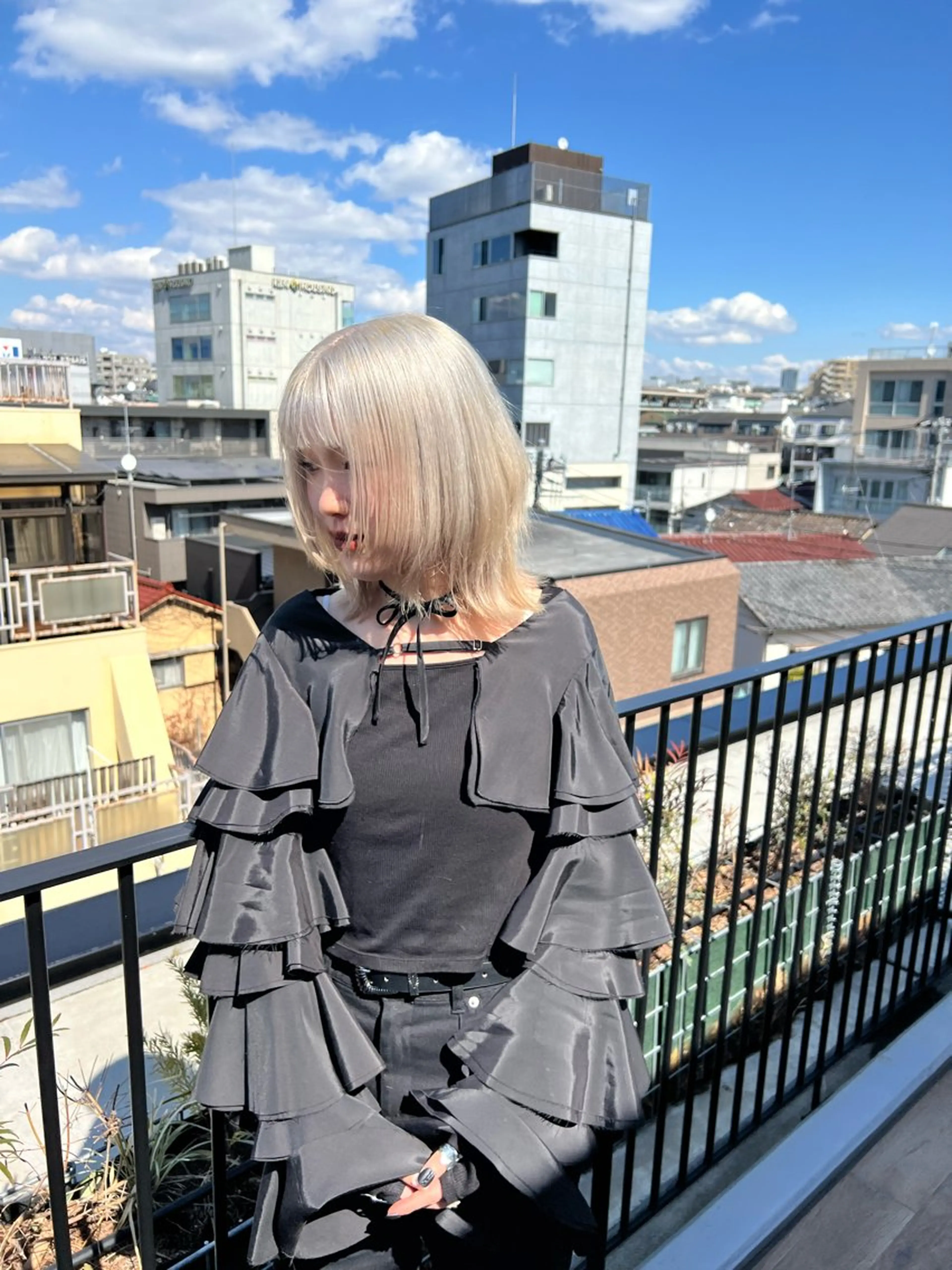 ミディアム カラー ベージュカラー ホワイトベージュ ボブ ウルフカット 🍇おぐら めぐみ🍇のヘアスタイル