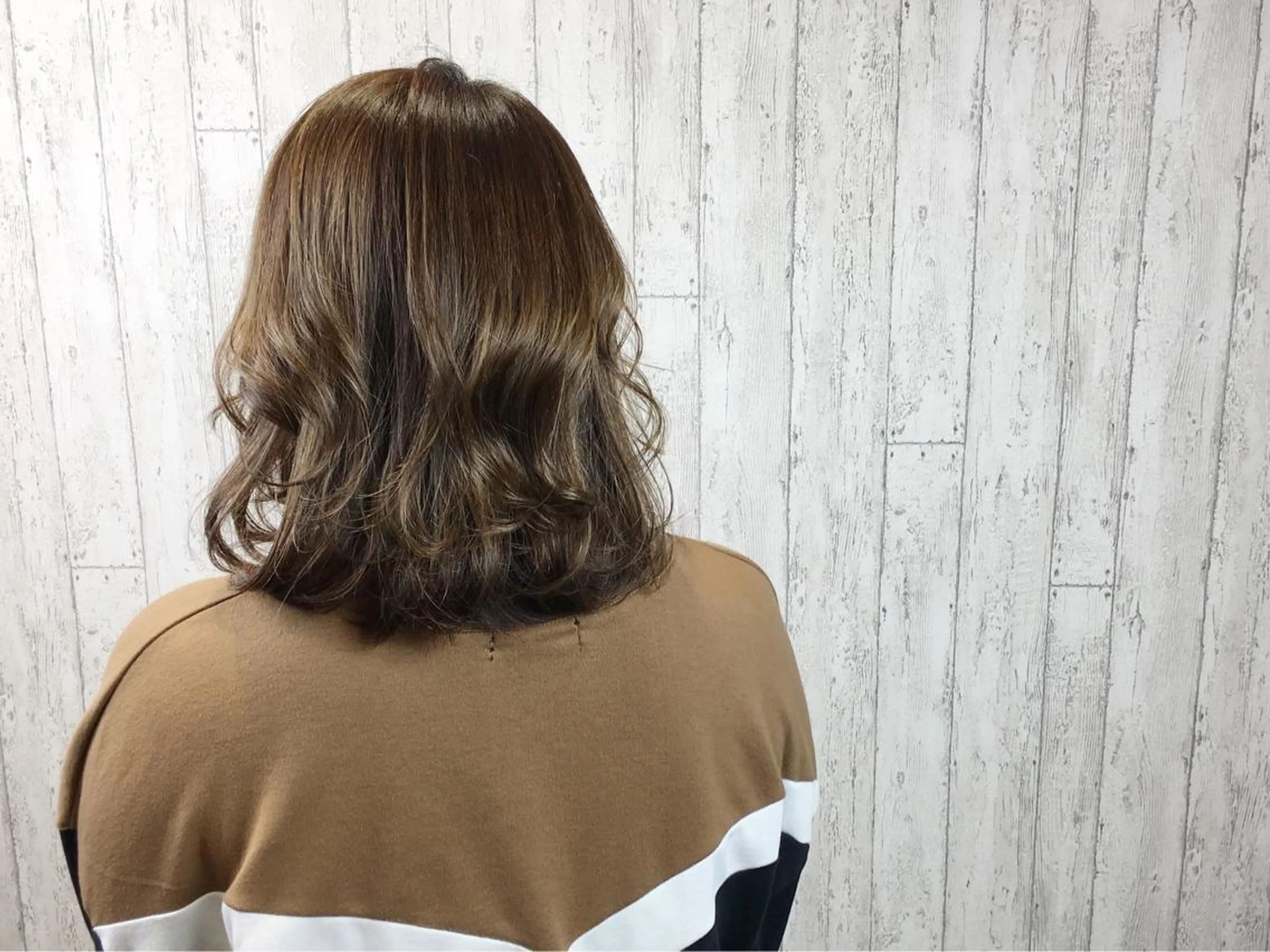 ミディアム カラー カット ヘアカラー カット／メンズカット 藤田麻衣のヘアスタイル