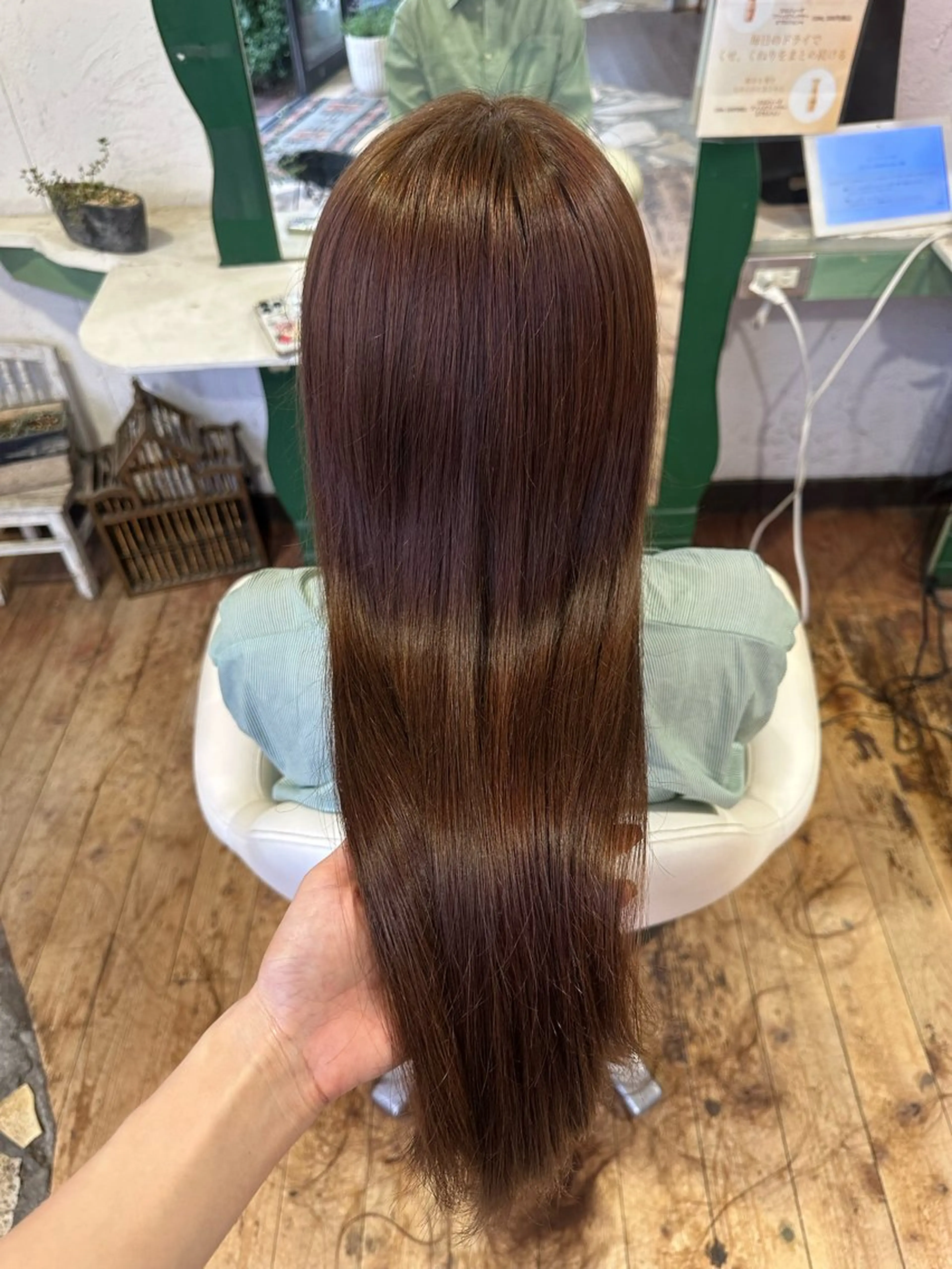 カラー indigo/ Minamiのヘアスタイル