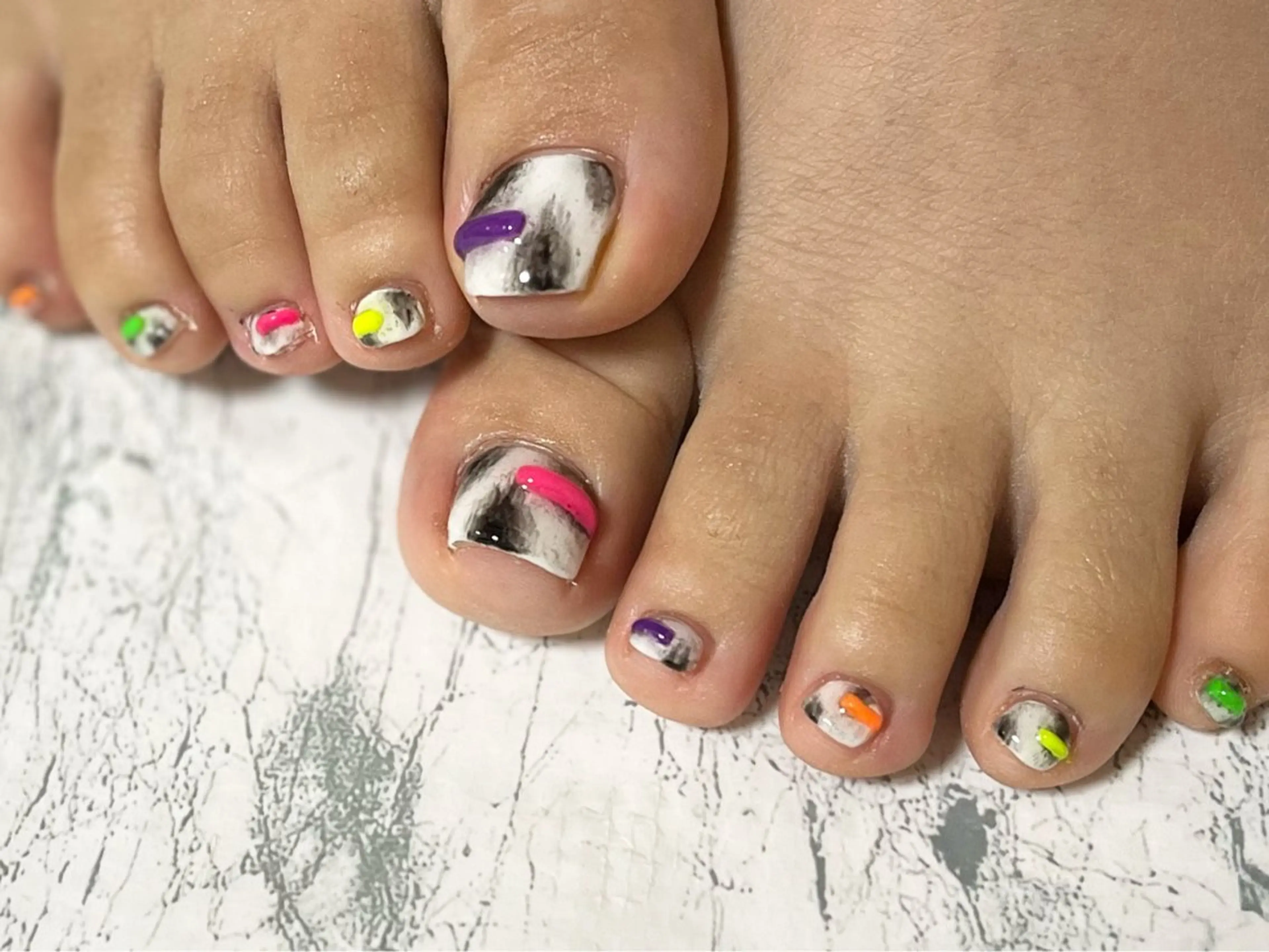 ネイル フットネイル ニュアンスネイル シンプルネイル 冬ネイル フットネイル nail fufla ♡yamane♡のネイルデザイン