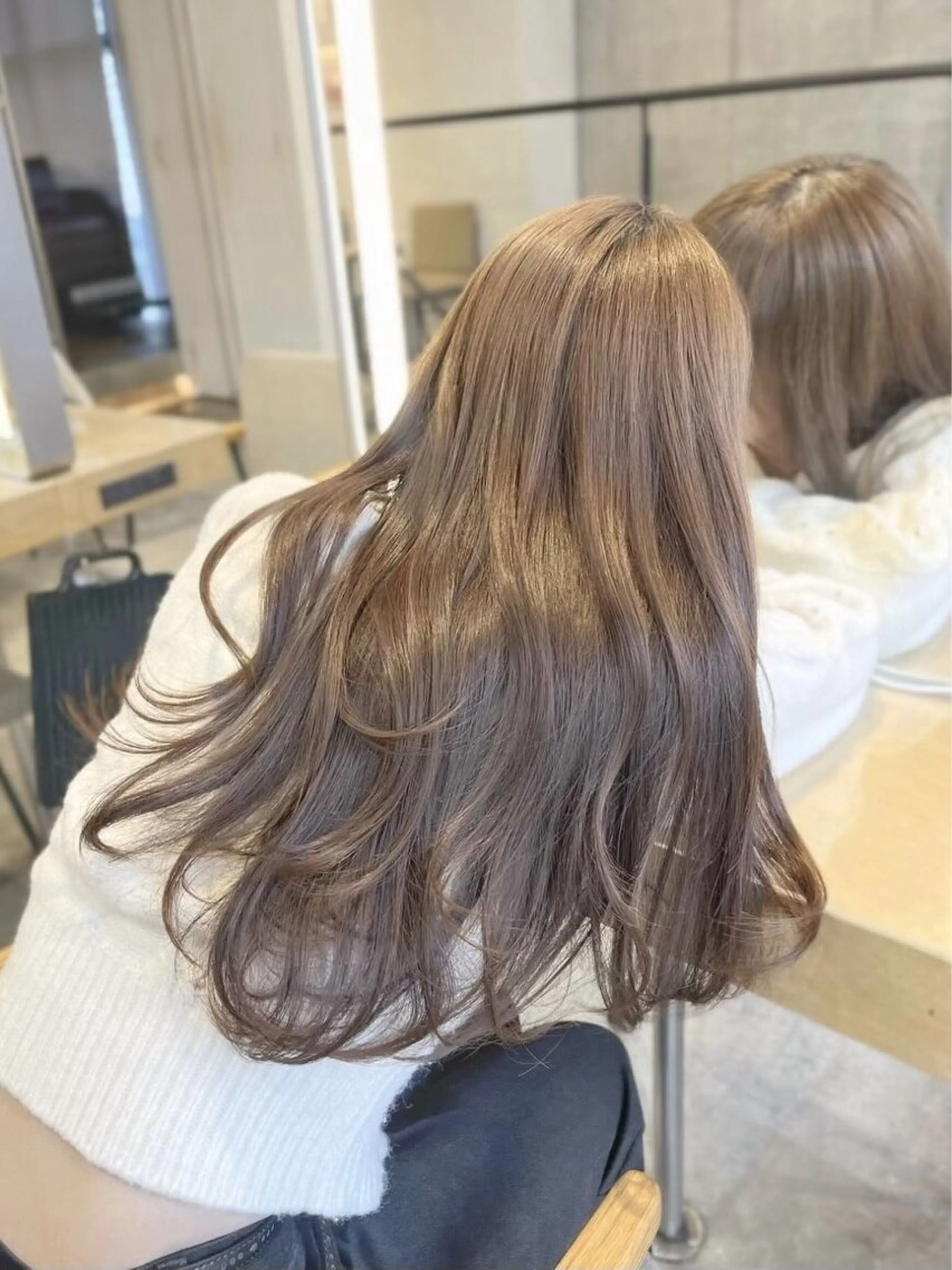 ロング カラー ブリーチ 透明感カラー ブリーチなしカラー Ways TOKYOのヘアスタイル