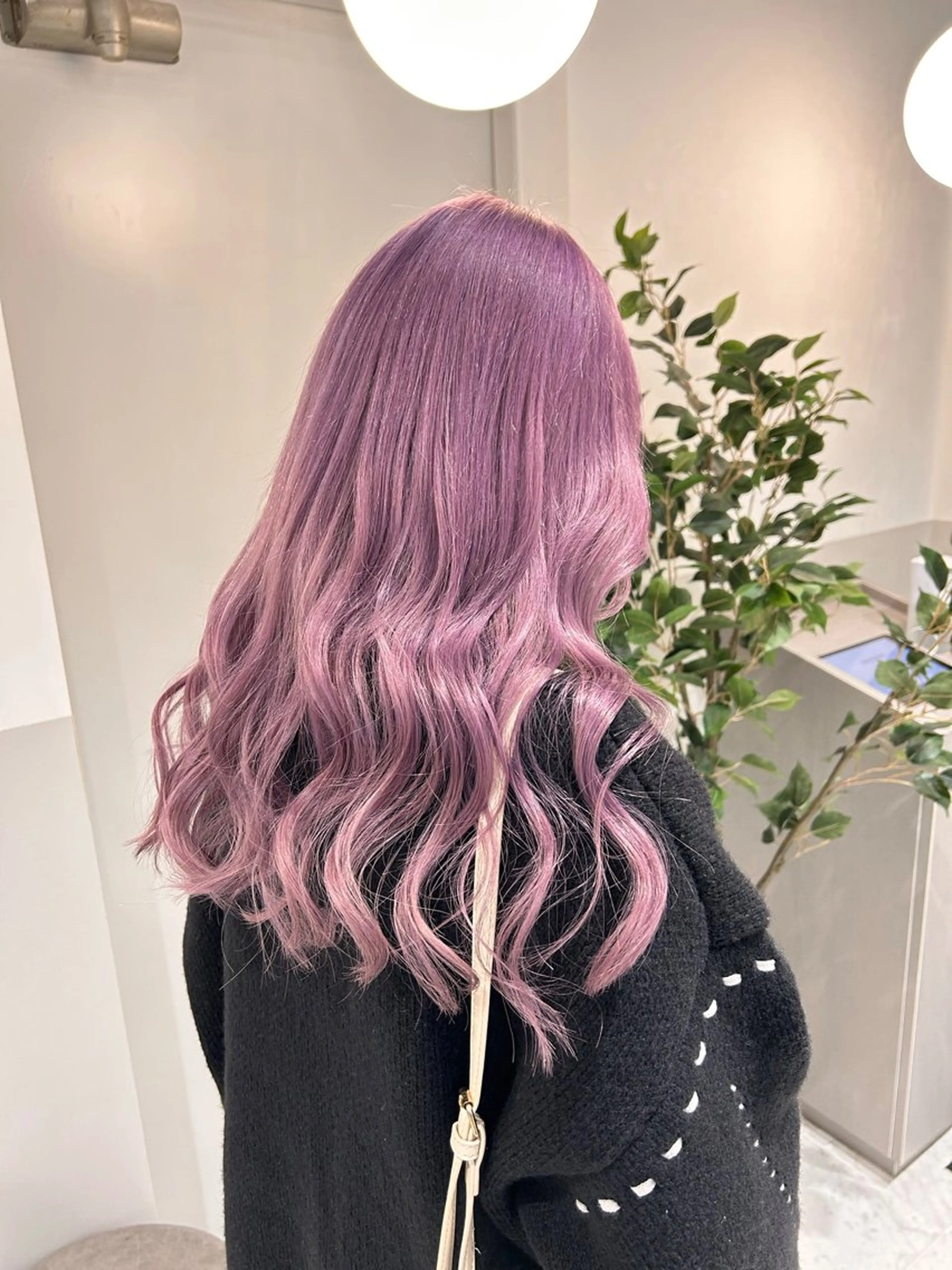 セミロング カラー 薄田 珠美のヘアスタイル