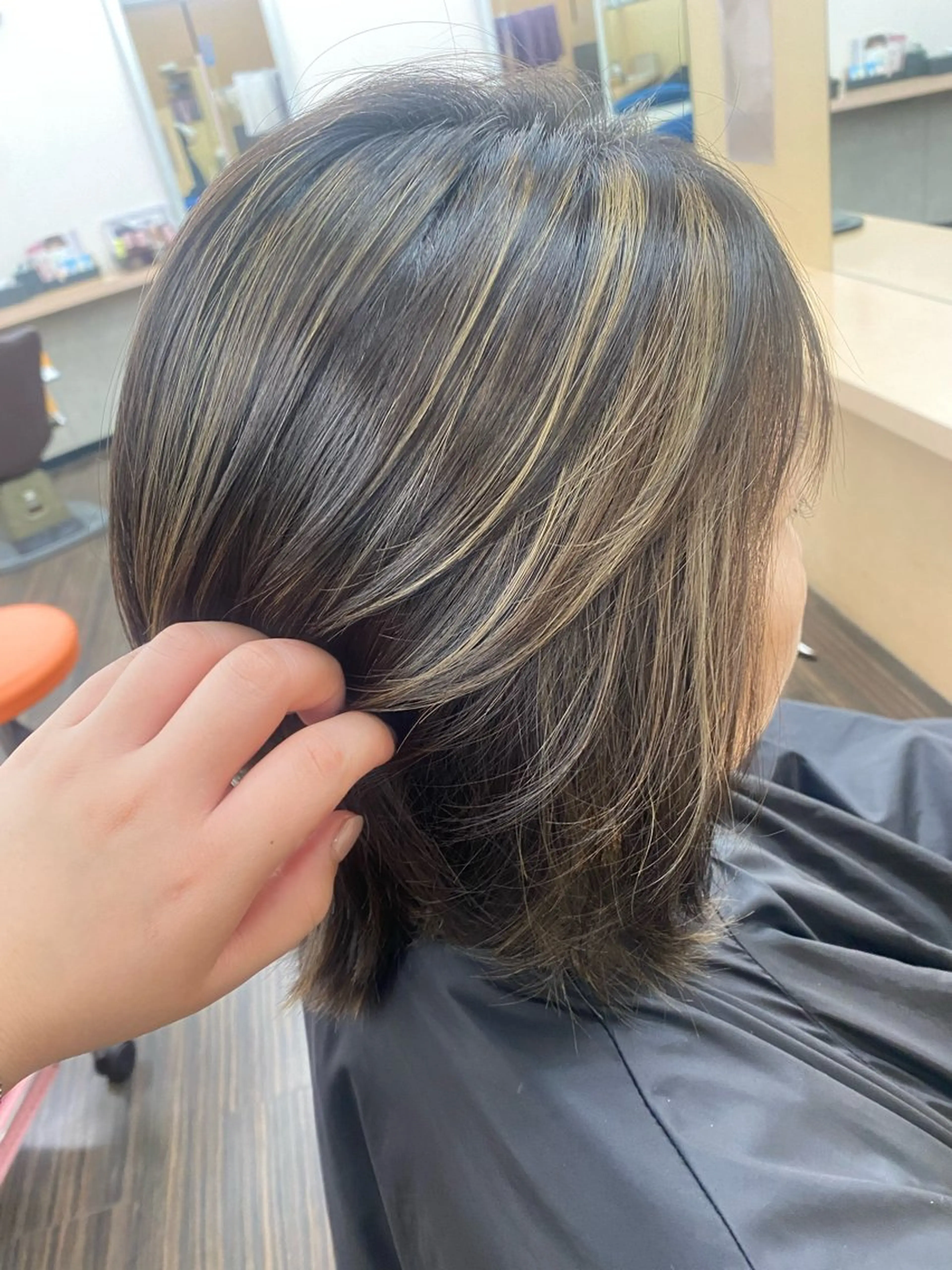 ミディアム カラー ハイライトカラー ハイライト nonoka🕊️ 美容師アシスタントのヘアスタイル