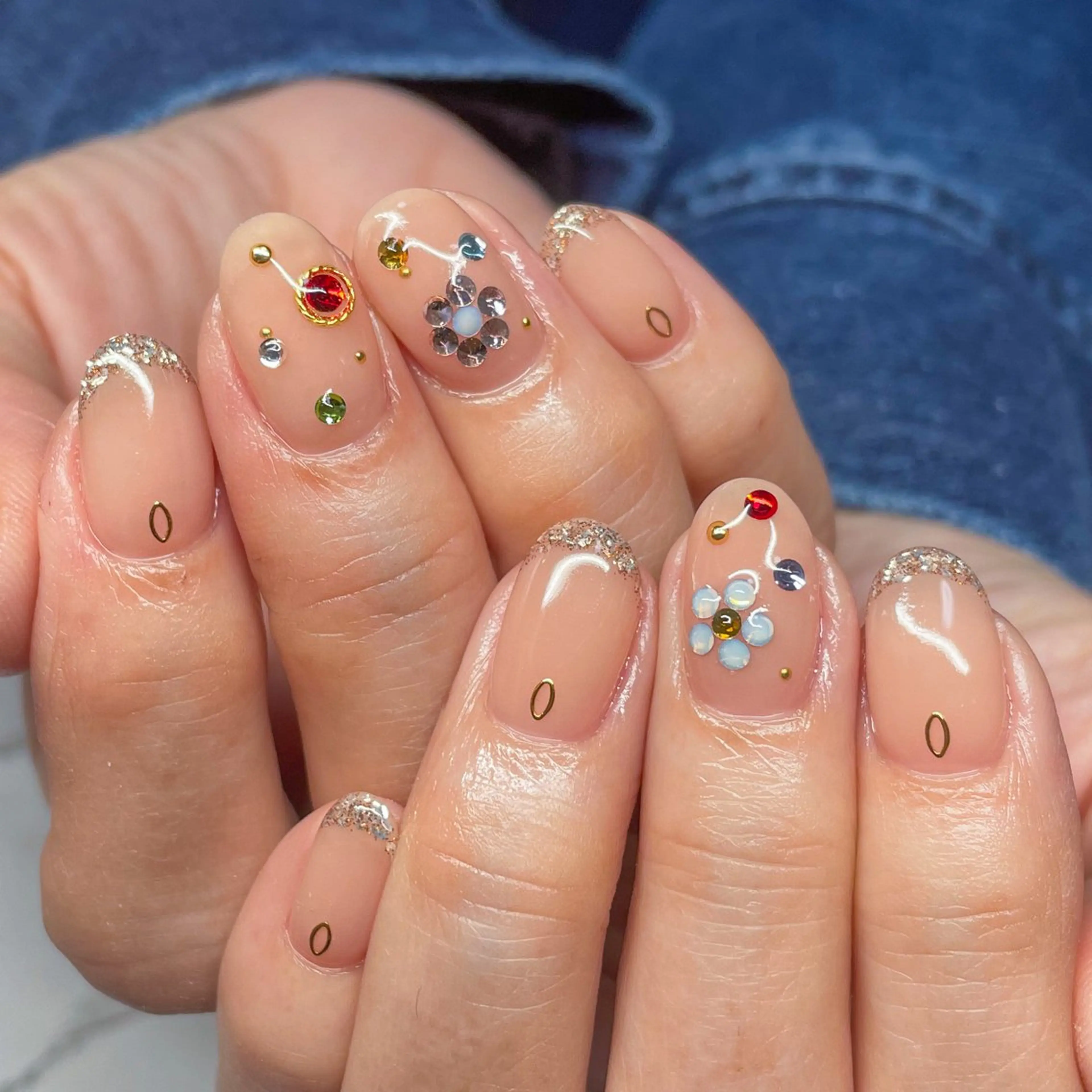 ネイル アートネイル フレンチネイル ロングネイル 持ち込み オフィスネイル ハンドネイル Nail Salon AMICALのネイルデザイン