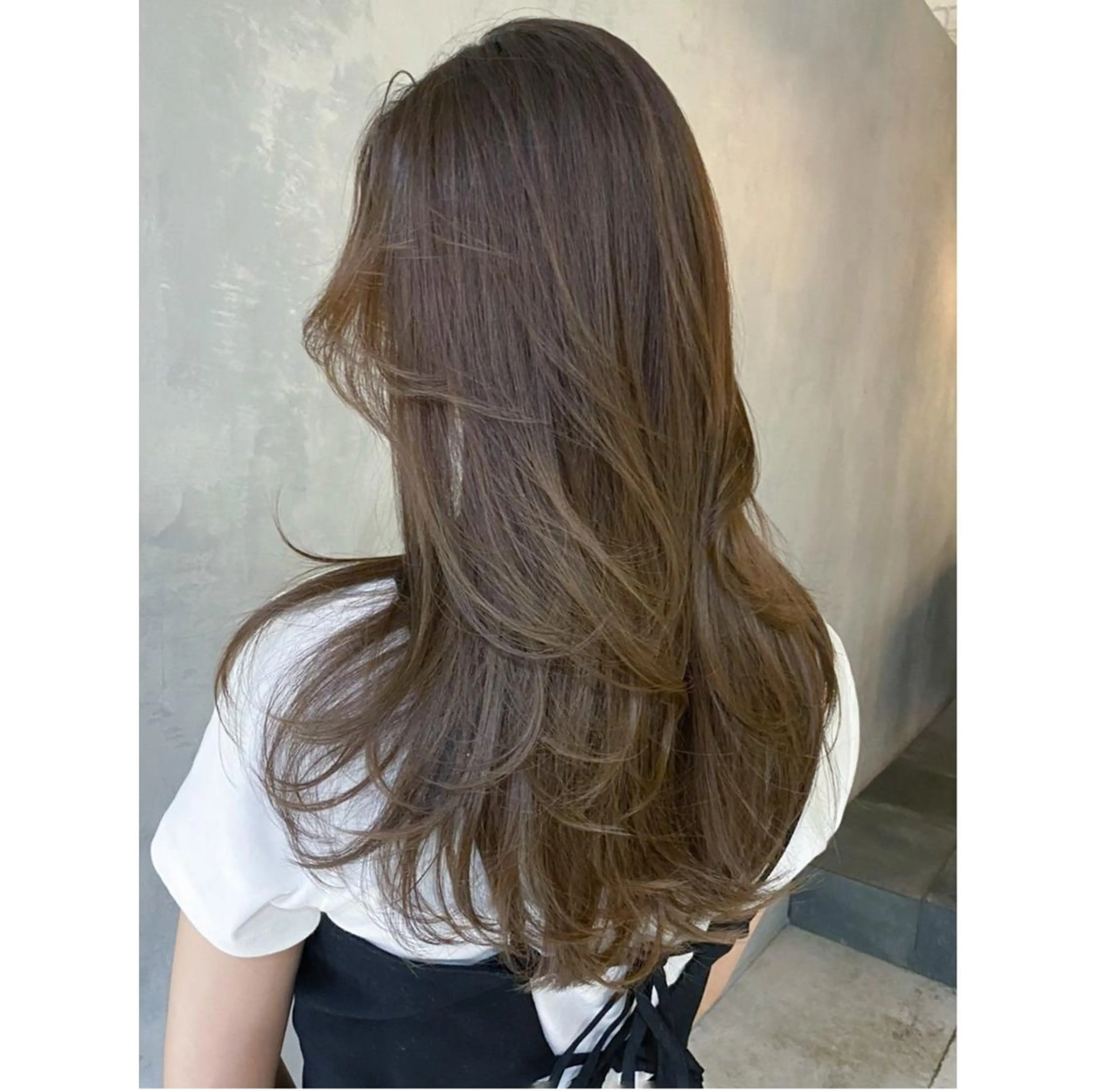 カラー パーマ ヘアアレンジ ロング ブラウンカラー シアーブラウン レイヤーカット カット ヘアカラー トリートメント ITbyALBUM 下北沢店のヘアスタイル