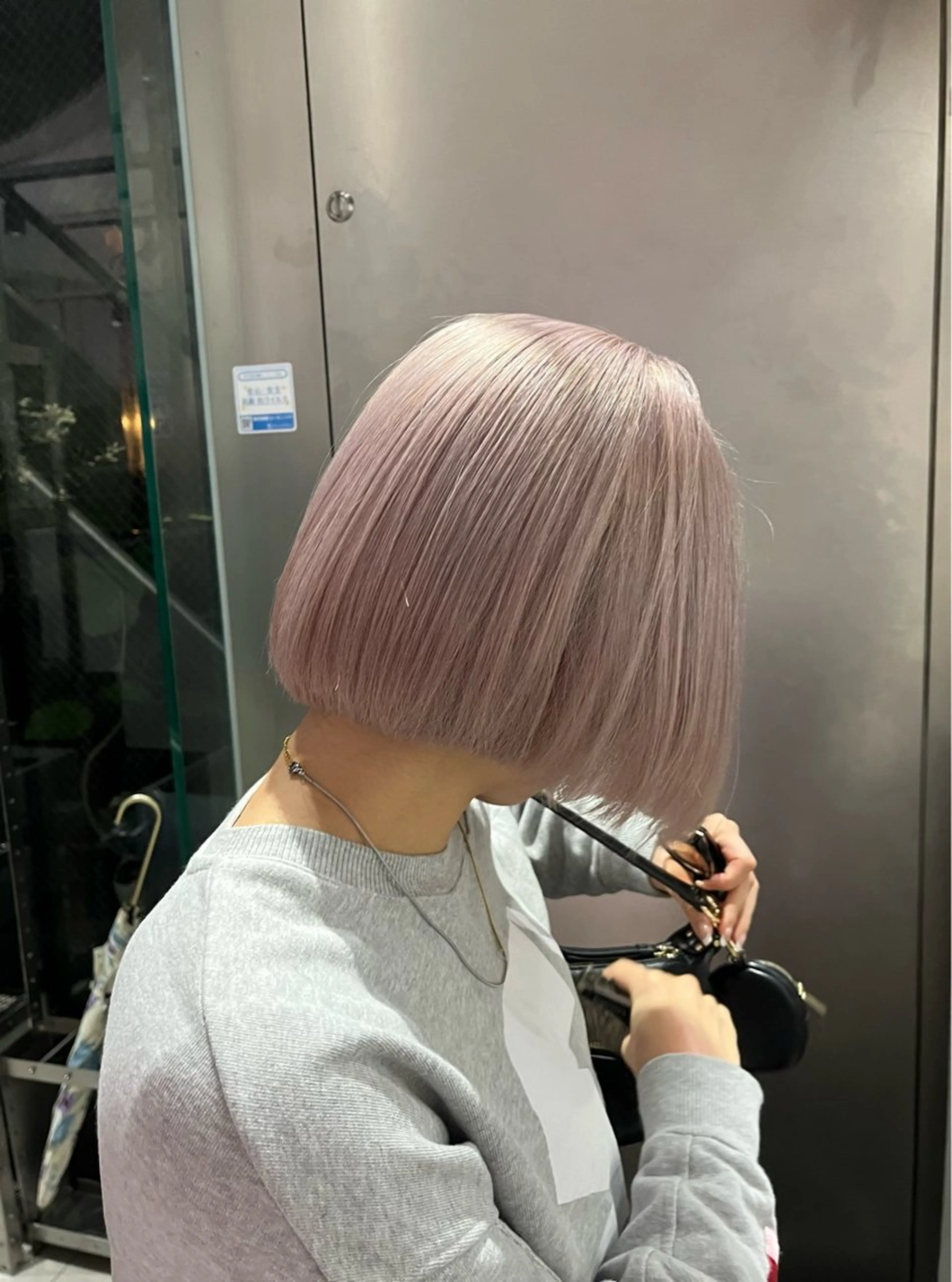 ショート カラー ヘアカラー オノ テンタのヘアスタイル