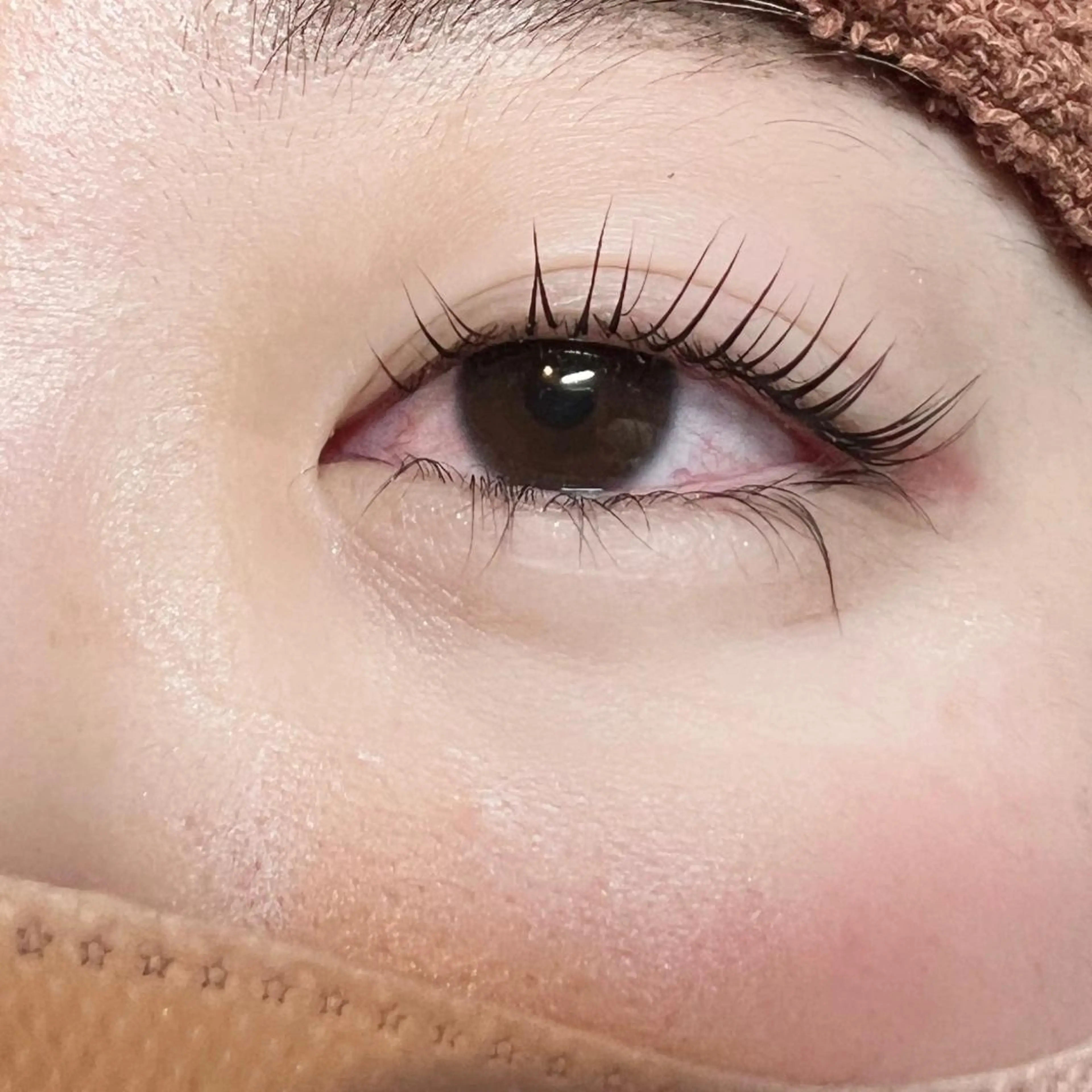 マツエク・マツパ パリジェンヌラッシュリフト 髪質改善／透明感 NAKAIEのヘアスタイル