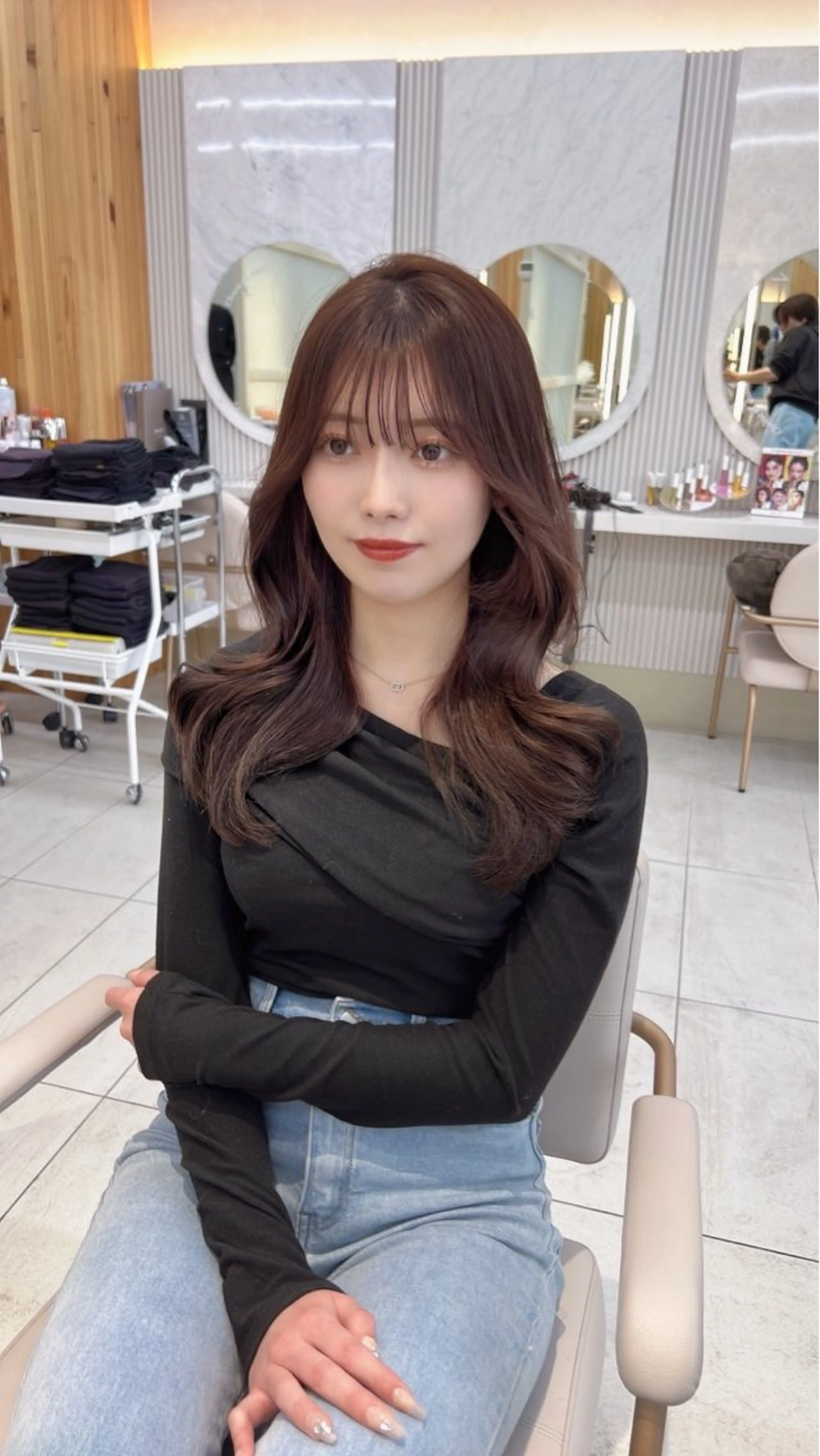 セミロング カラー カット ヘアカラー トリートメント かなこ／重めレイヤー ／透明感カラーのヘアスタイル