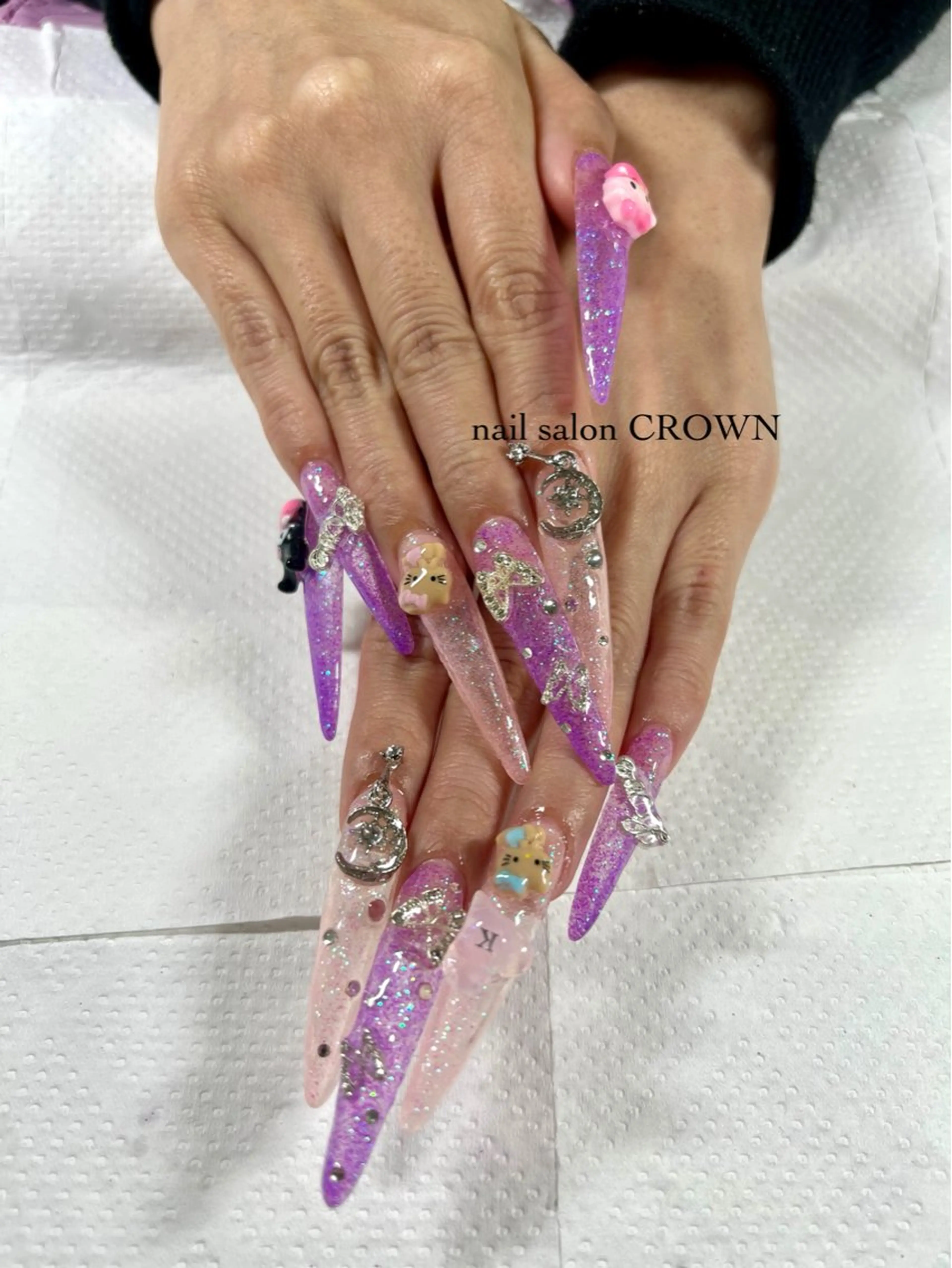 ネイル 長さ出し ラメ(グリッター) ロングネイル スカルプネイル nail salon CROWNのネイルデザイン
