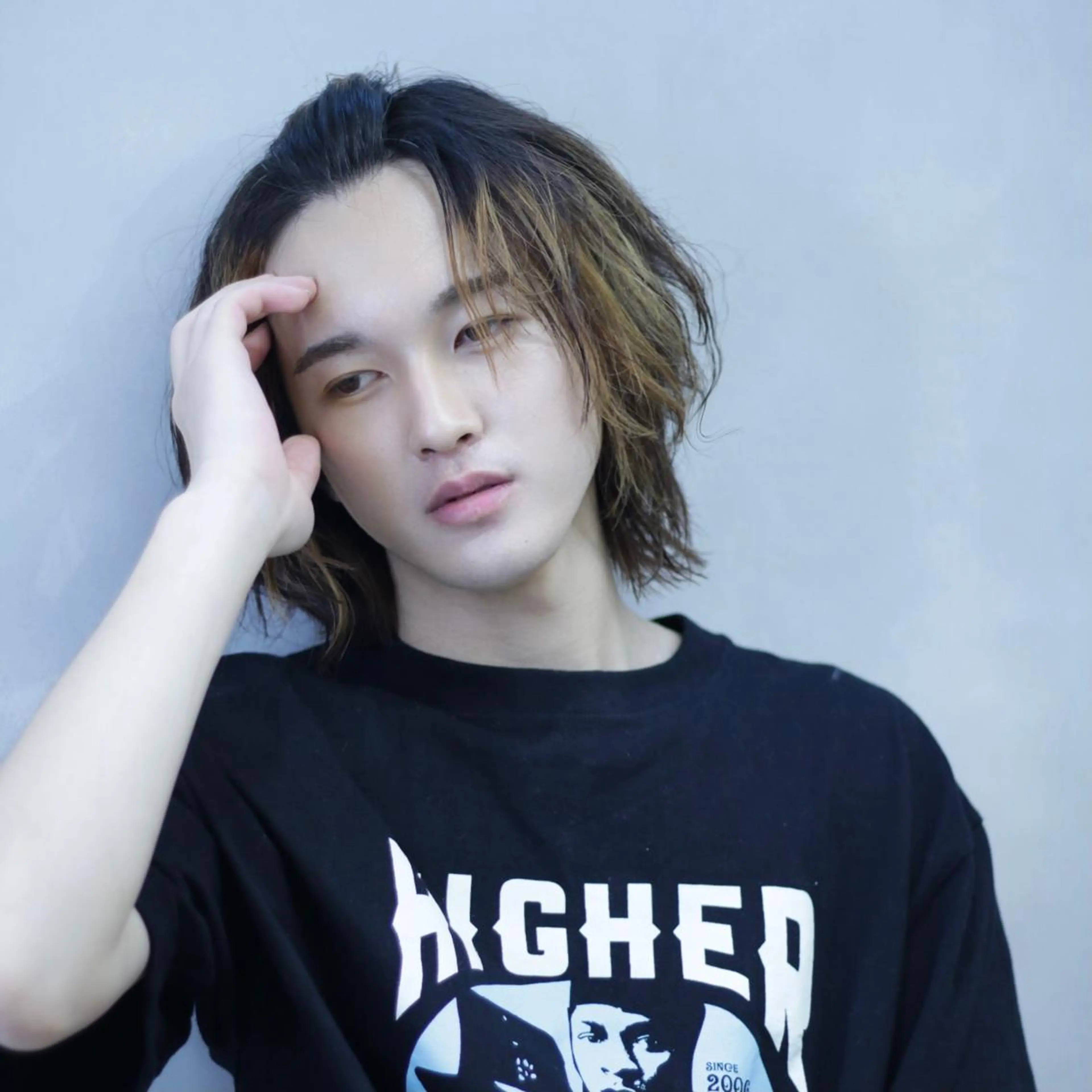 ミディアム カラー パーマ メンズ デザインカラー 飯塚 想のヘアスタイル