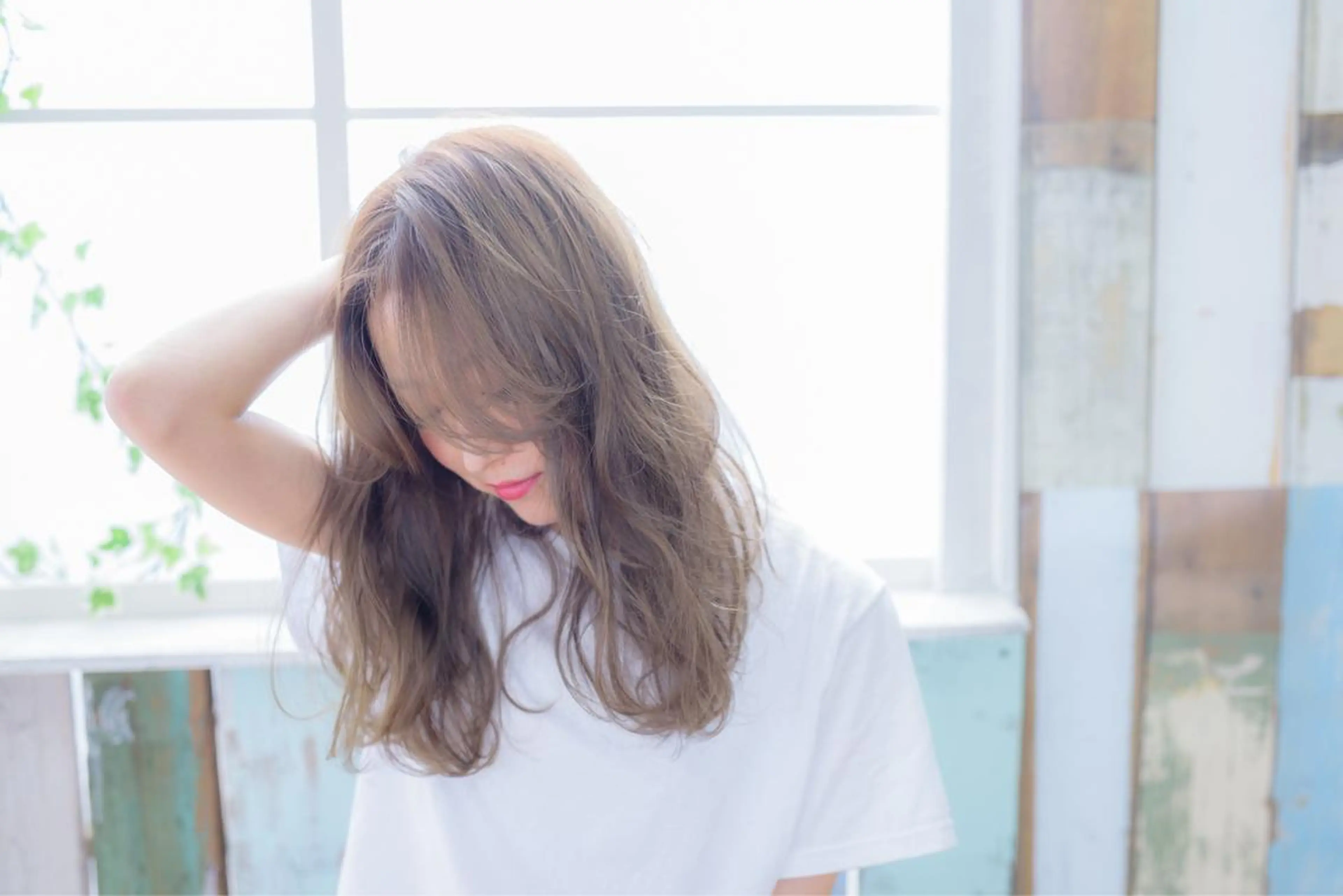 セミロング カラー パーマ ヘアアレンジ アディクシーカラー アッシュ アッシュブラック アッシュブラウン アッシュグレー ヘアカラー トリートメント ヘアセット ✨ハイクオリティ✨ 山本香也のヘアスタイル