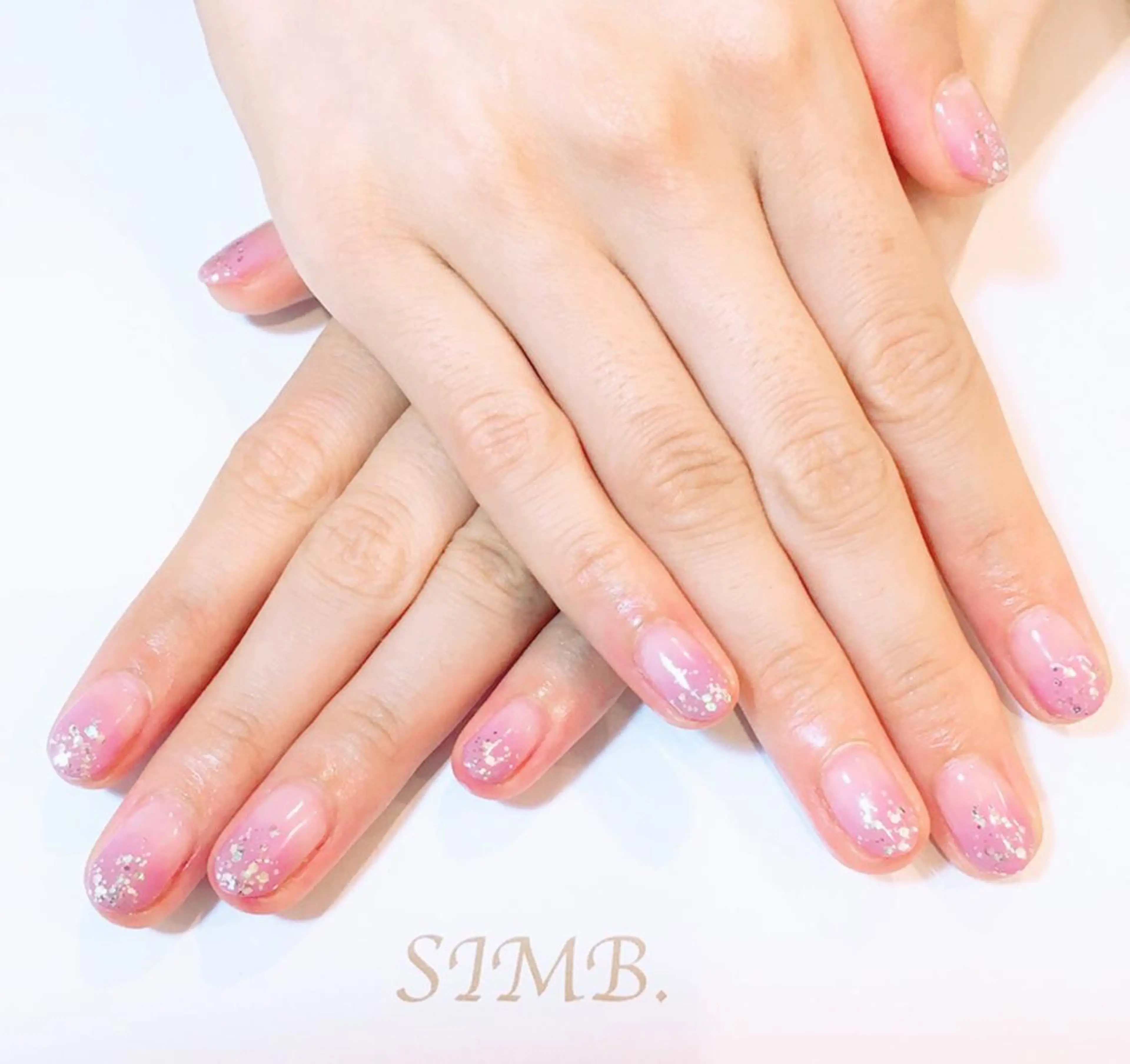 ネイル グラデーション ラメ(グリッター) nailsalon SIMB.のネイルデザイン