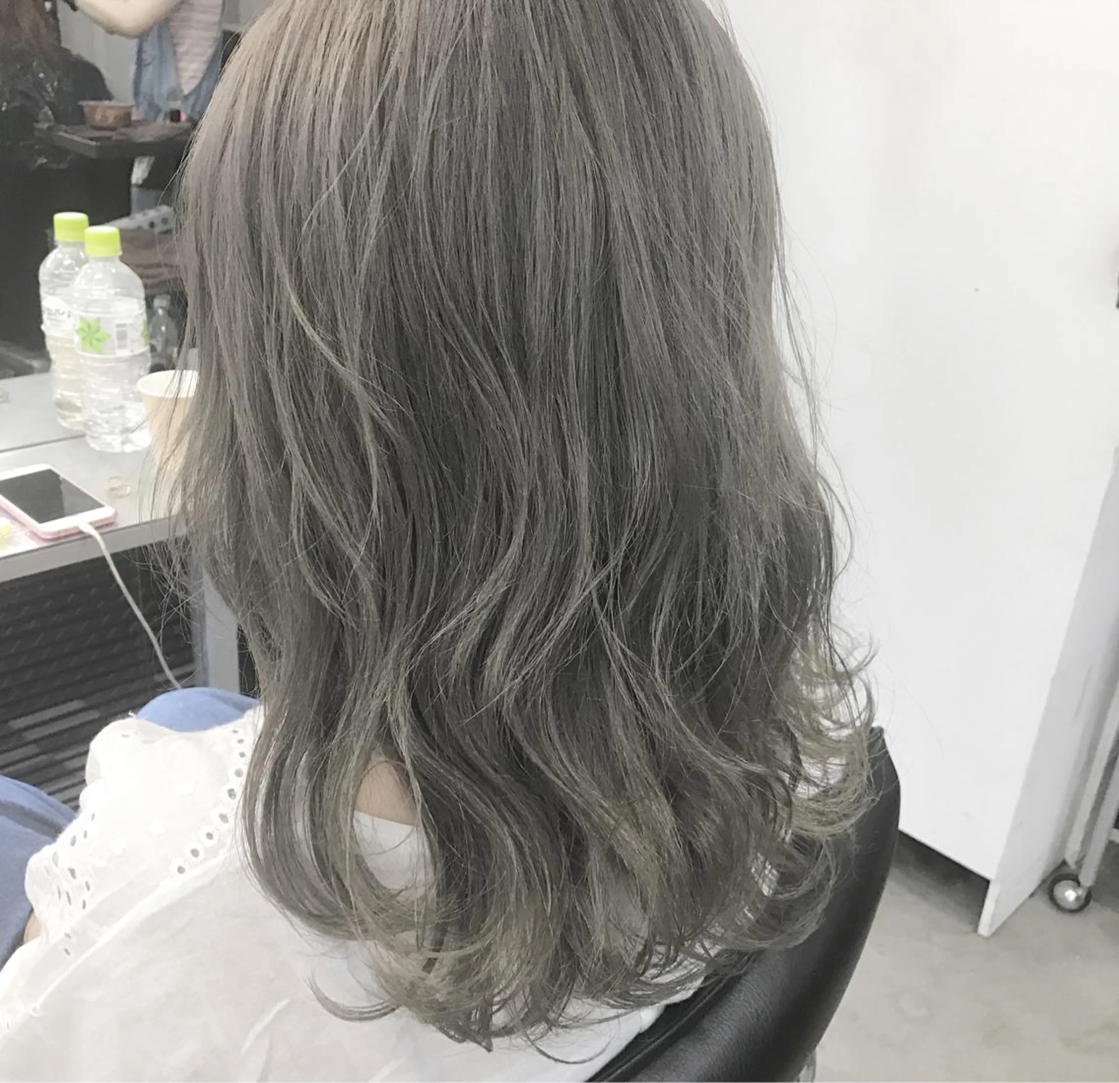 セミロング カラー ヘアアレンジ ブリーチ グレージュ 透明感カラー× レイヤーカット✨高梨のヘアスタイル