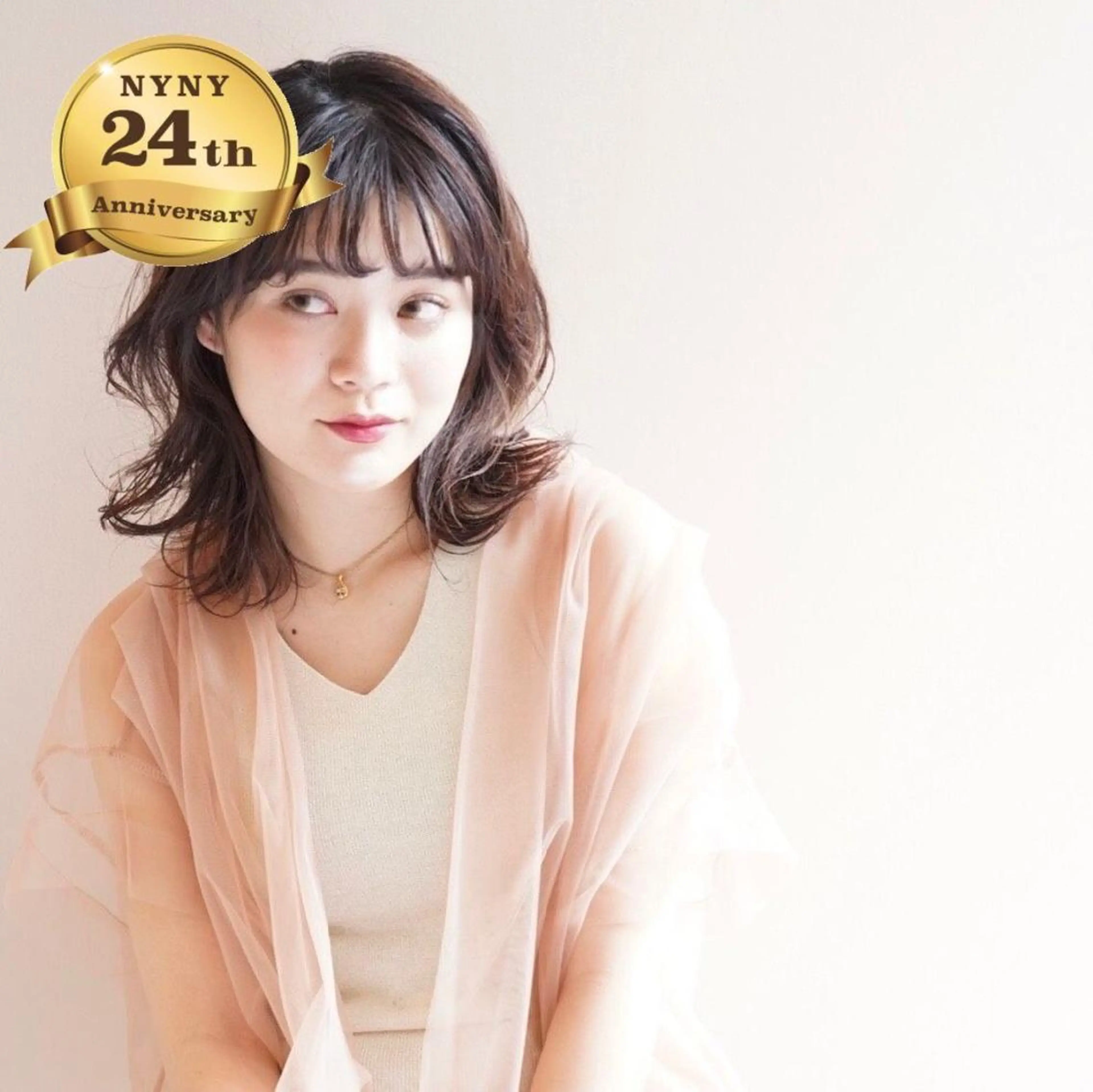 ミディアム 小顔レイヤー/ ベージュ🤍Rieのヘアスタイル