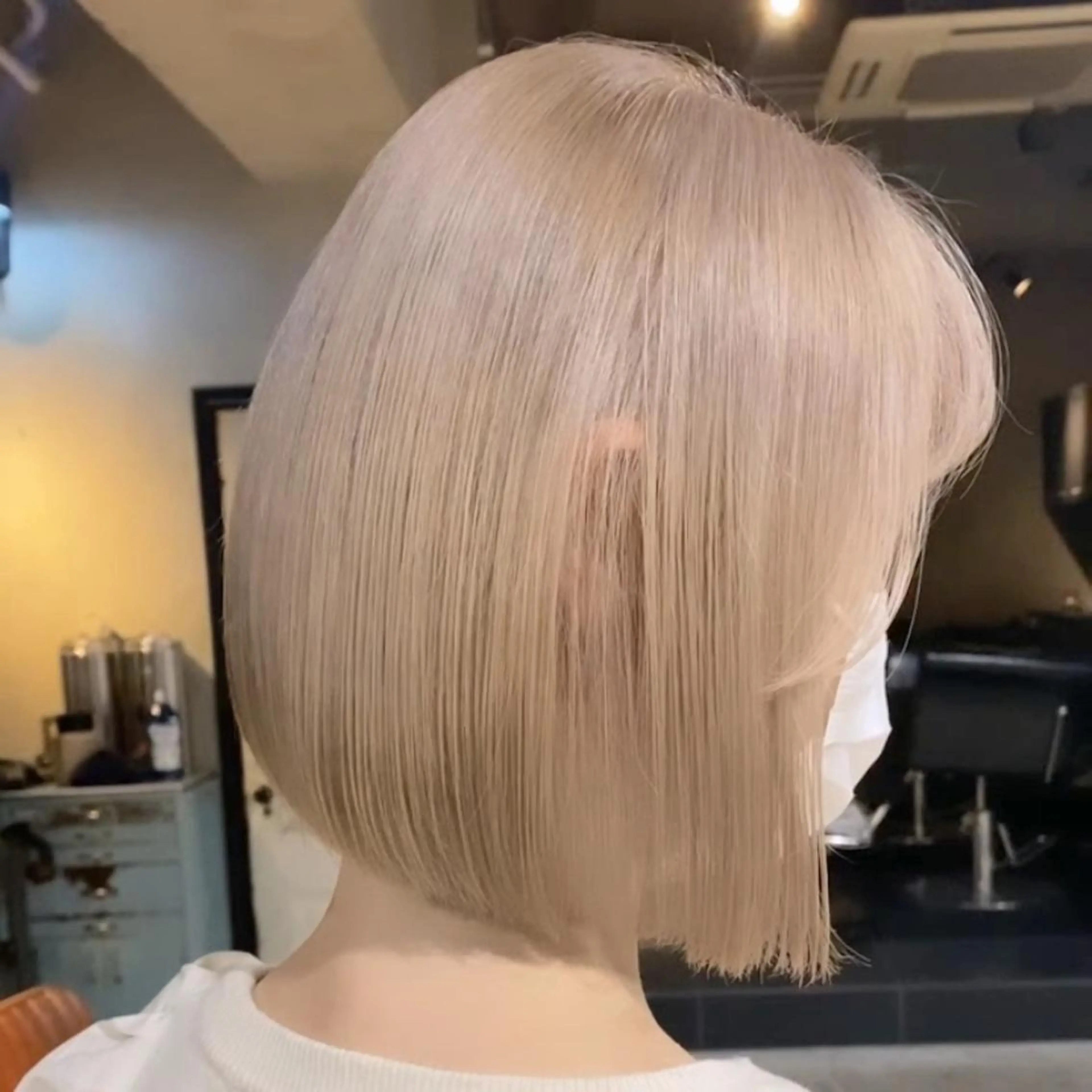 ショート ヘアカラー 韓国レイヤー/透明感 カラー🦋mioのヘアスタイル