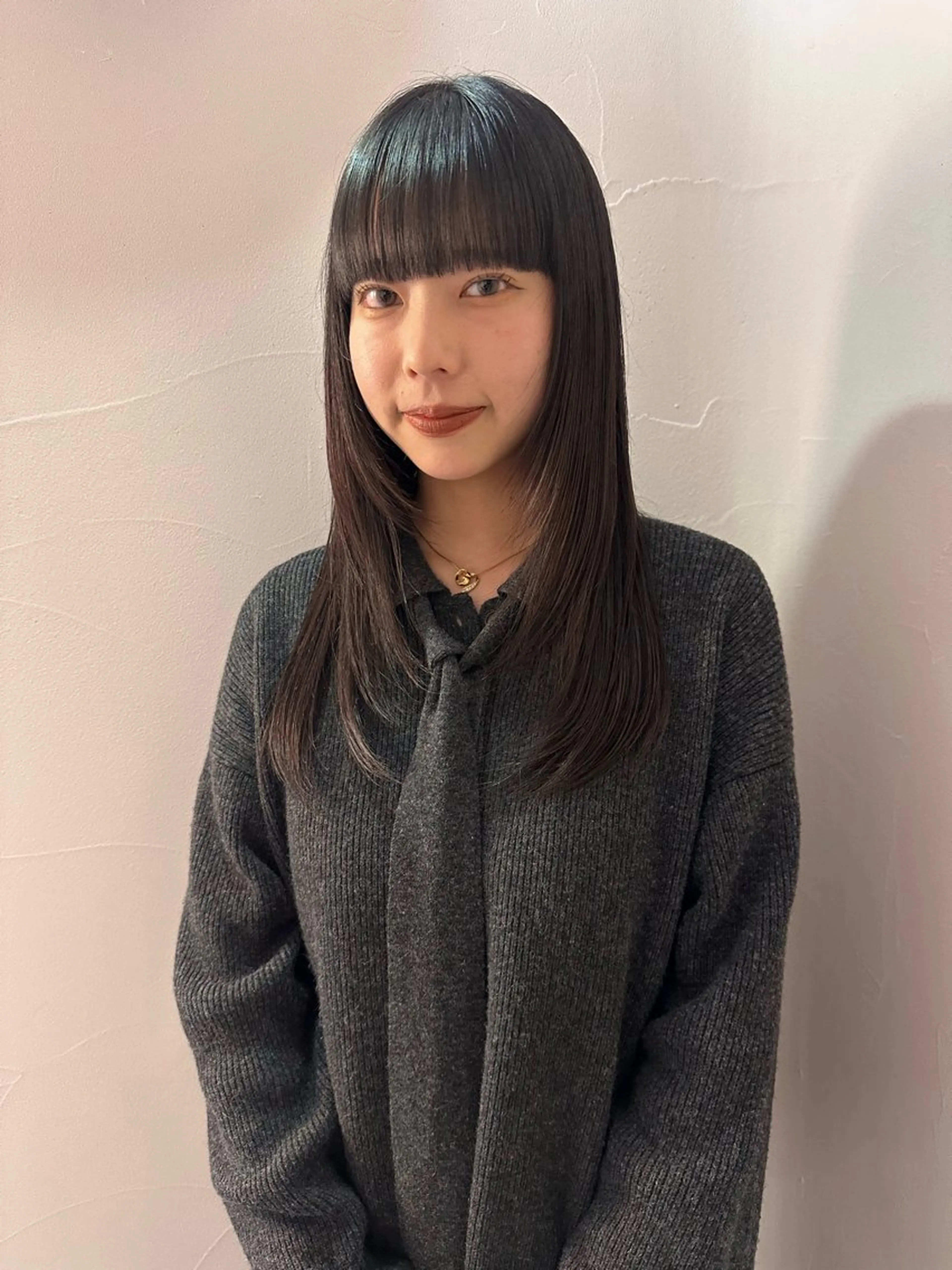 ロング レイヤーカット 中野 莉子のヘアスタイル
