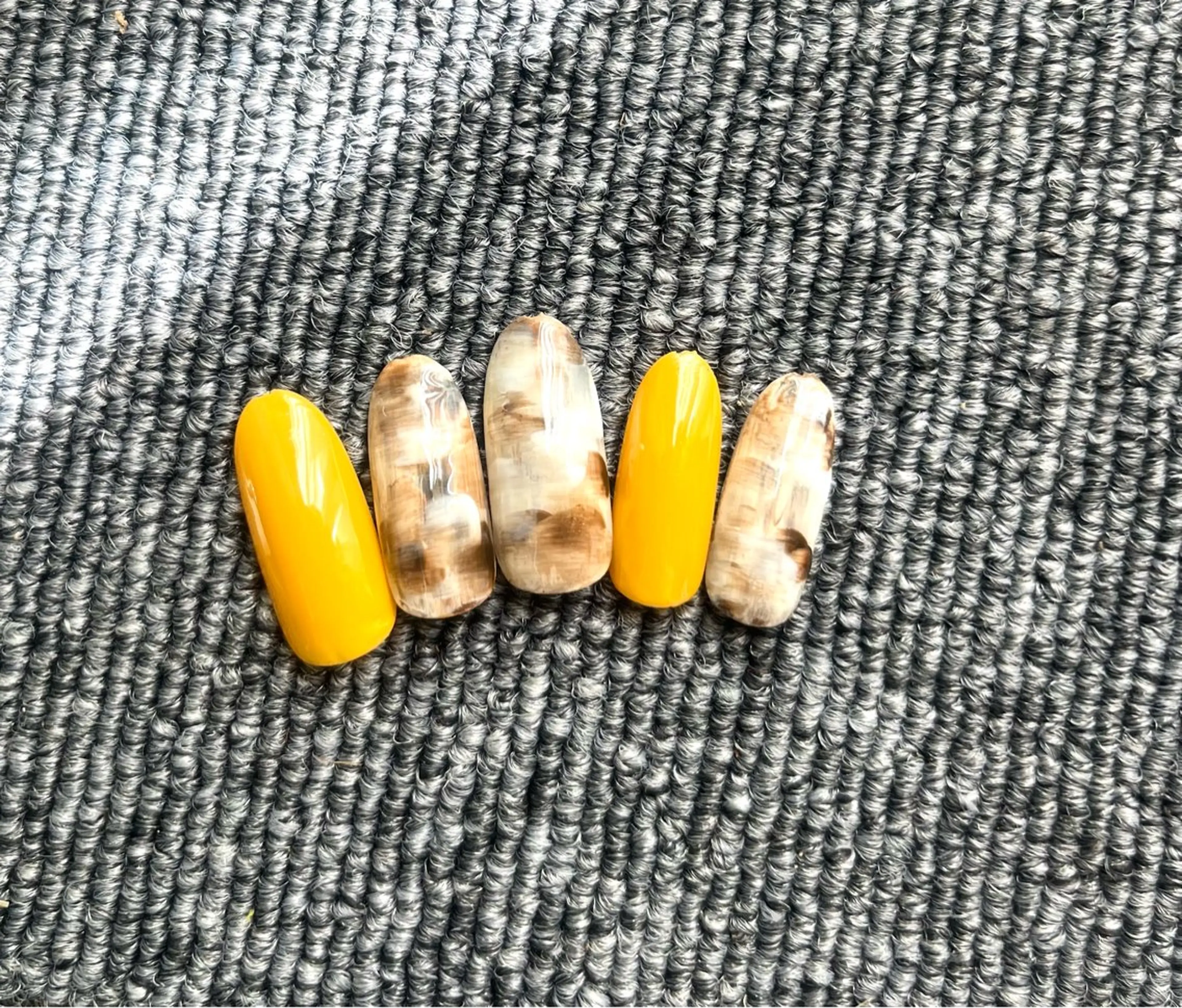 ショート 2DY NAIL SALONのネイルデザイン