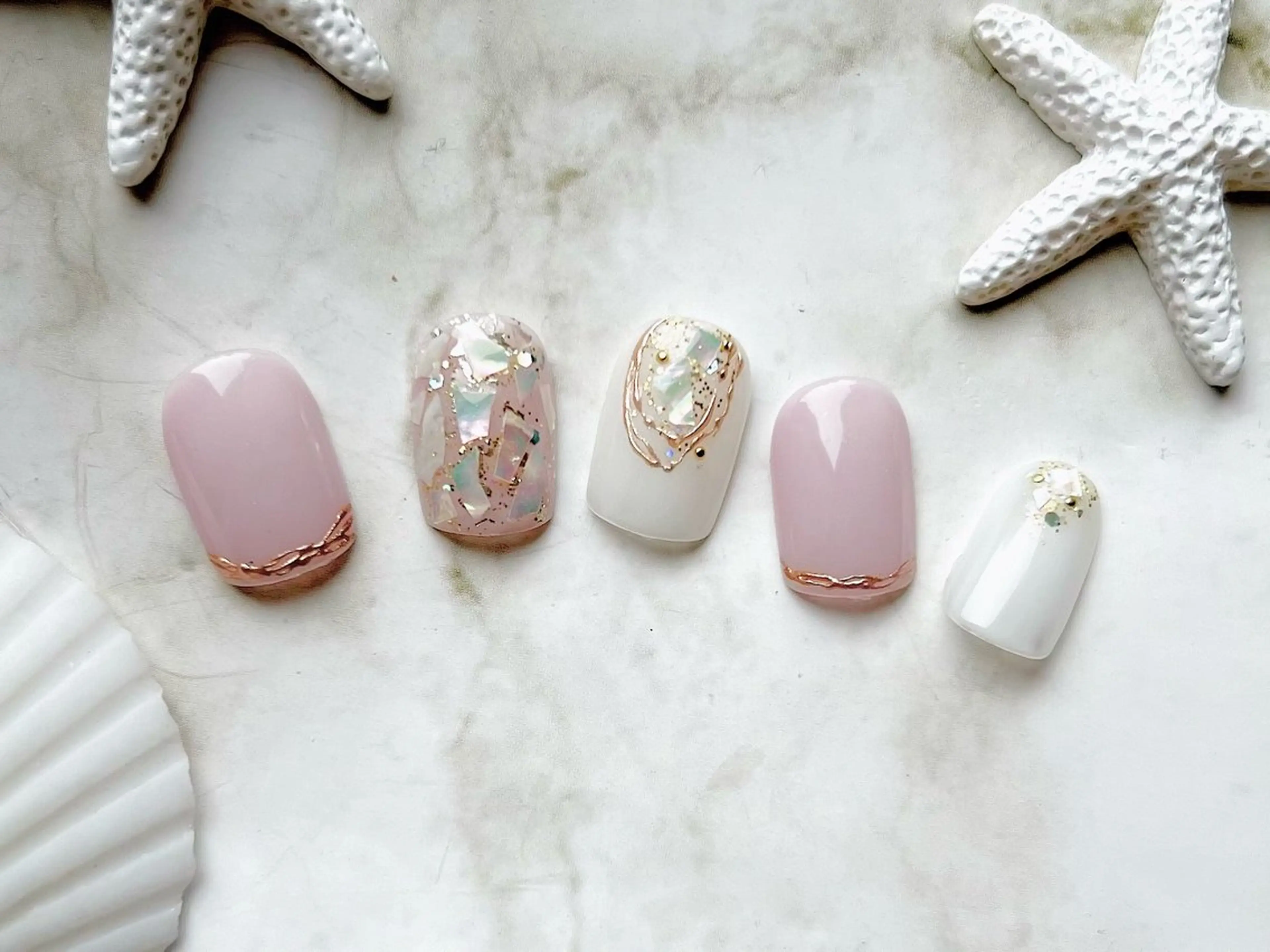 ネイル ニュアンスネイル ハンドネイル NailSalon MAHINAのネイルデザイン