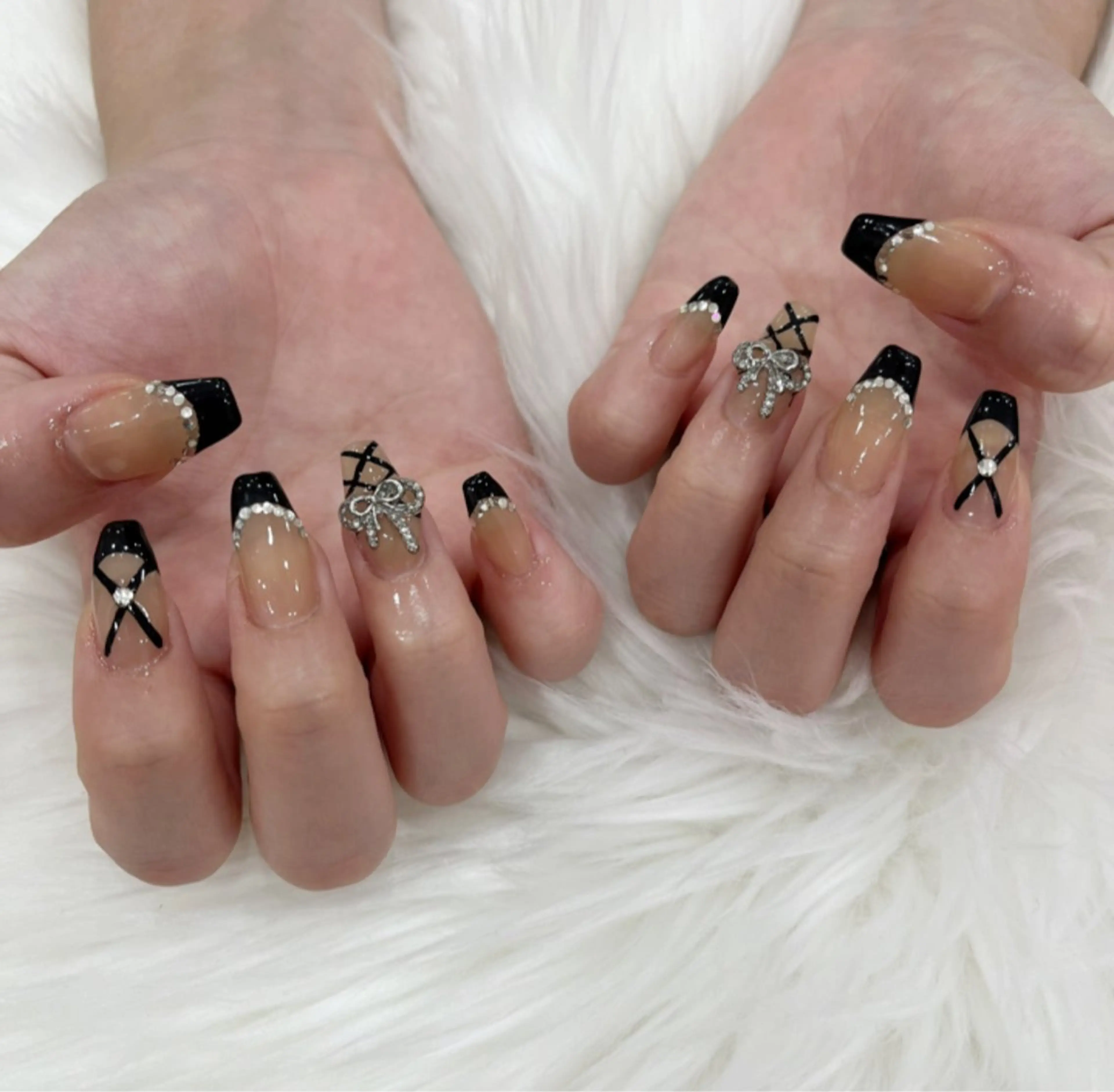 ネイル 長さ出し フットネイル ジェルネイル 韓国ネイル マグネットネイル #Amin nail salonのネイルデザイン