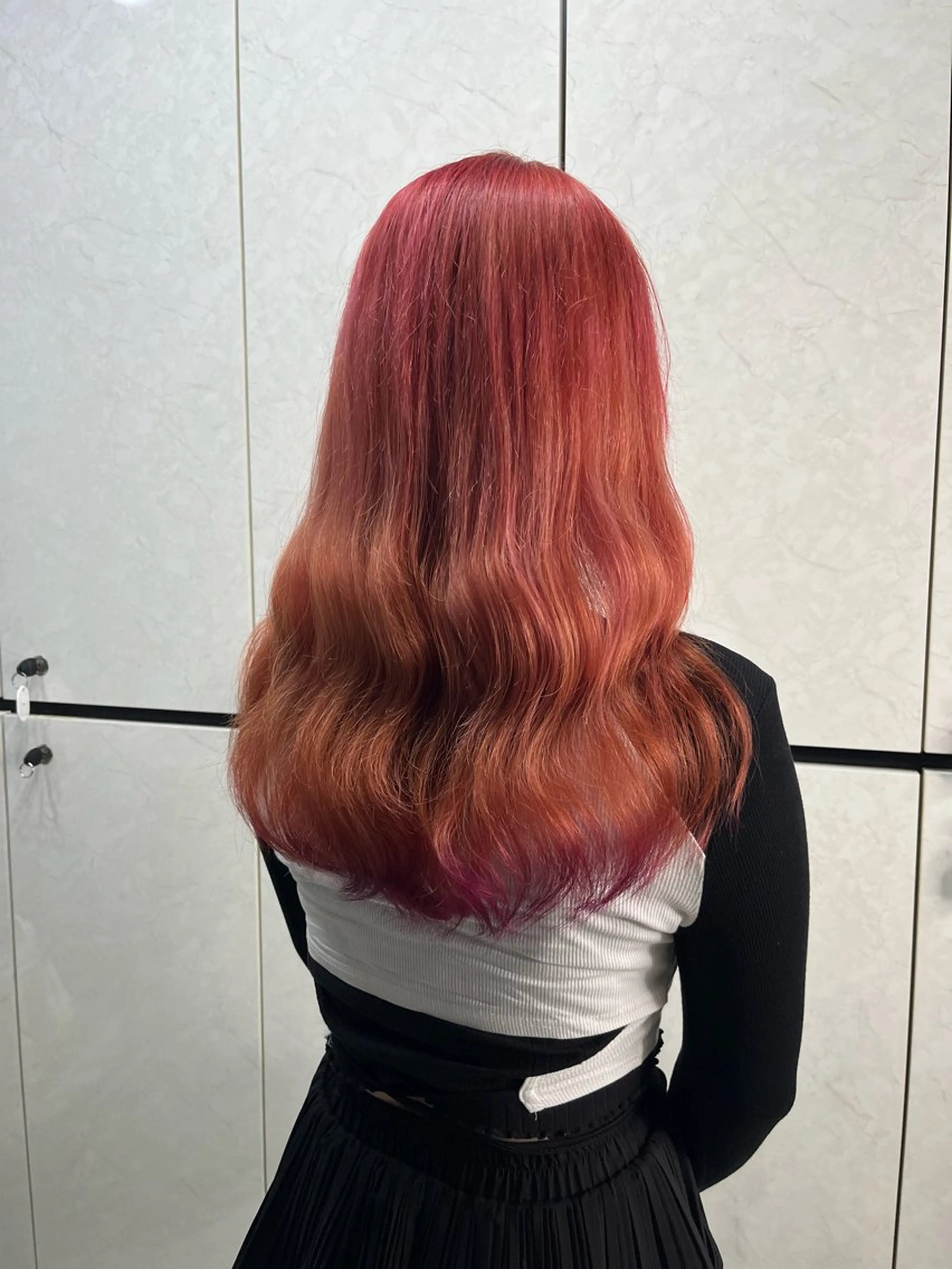 セミロング 濱川響太レディース カットモデルのヘアスタイル