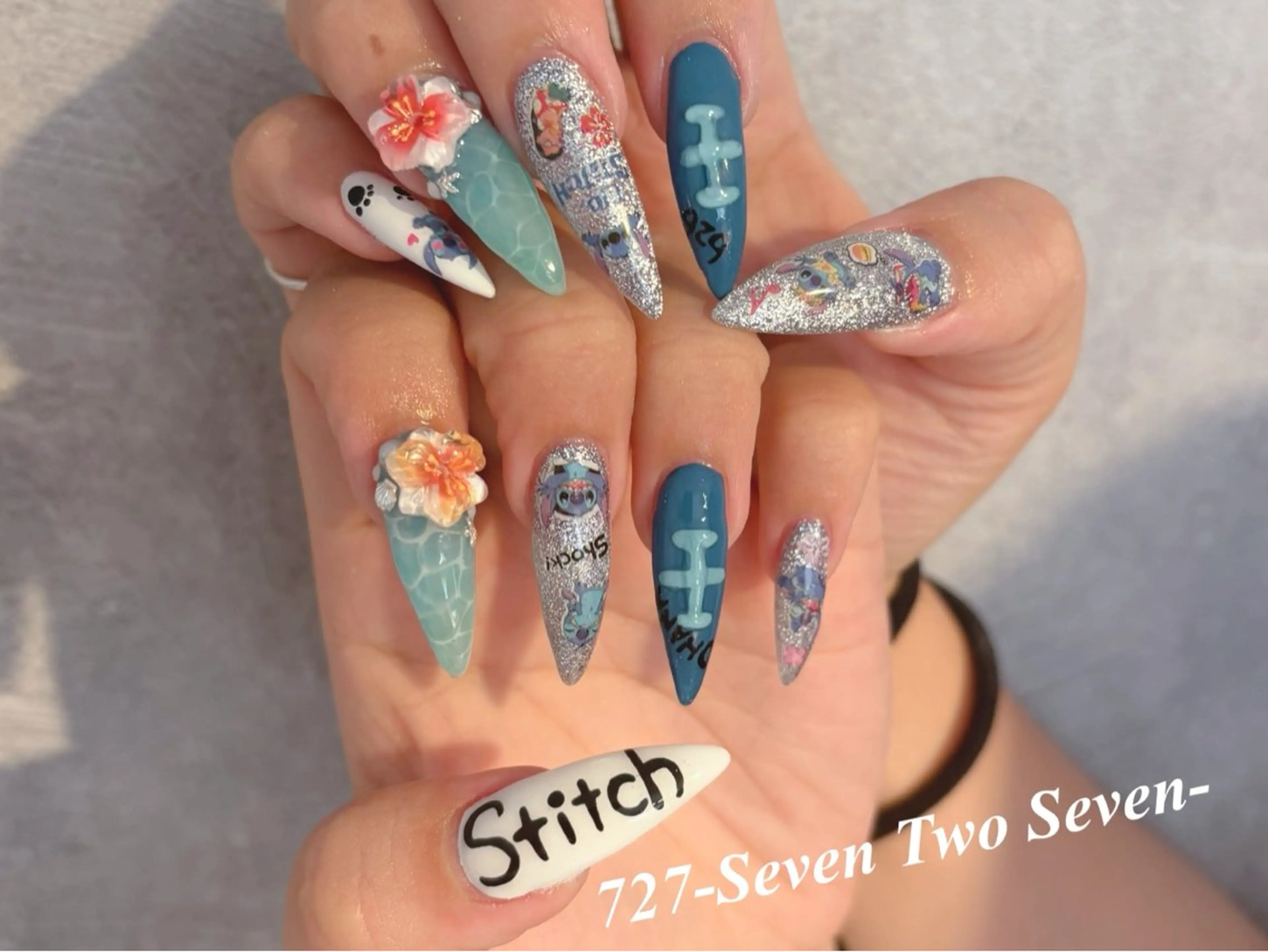 ネイル ハンドネイル 727 nailのネイルデザイン