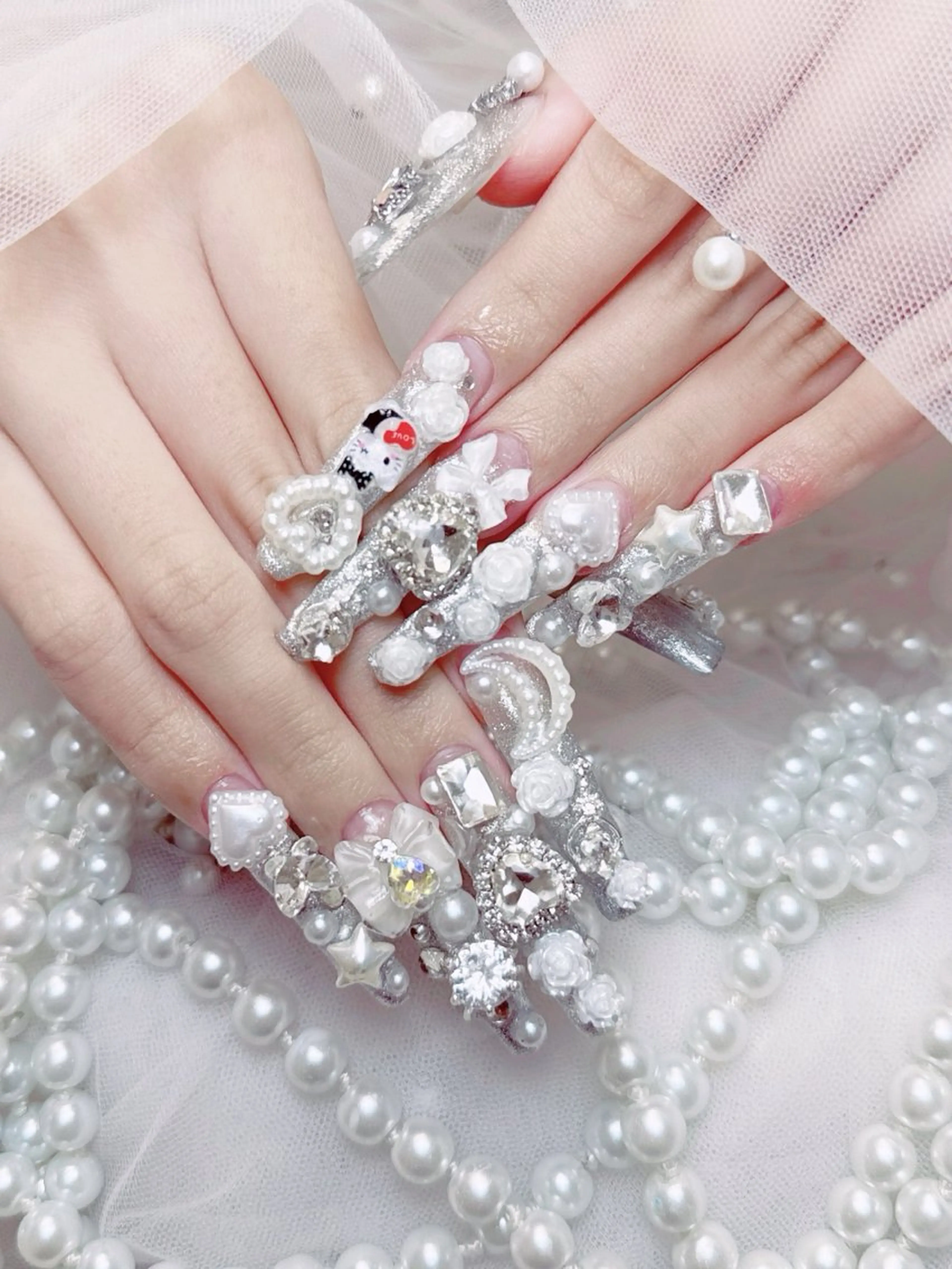 ロングチップスカルプ長さだし➕ 量産地雷推し 🍓🍓持ち込みデザイン10本🍓ビジュ無制限つけ放題(7日お直し無料)の写真