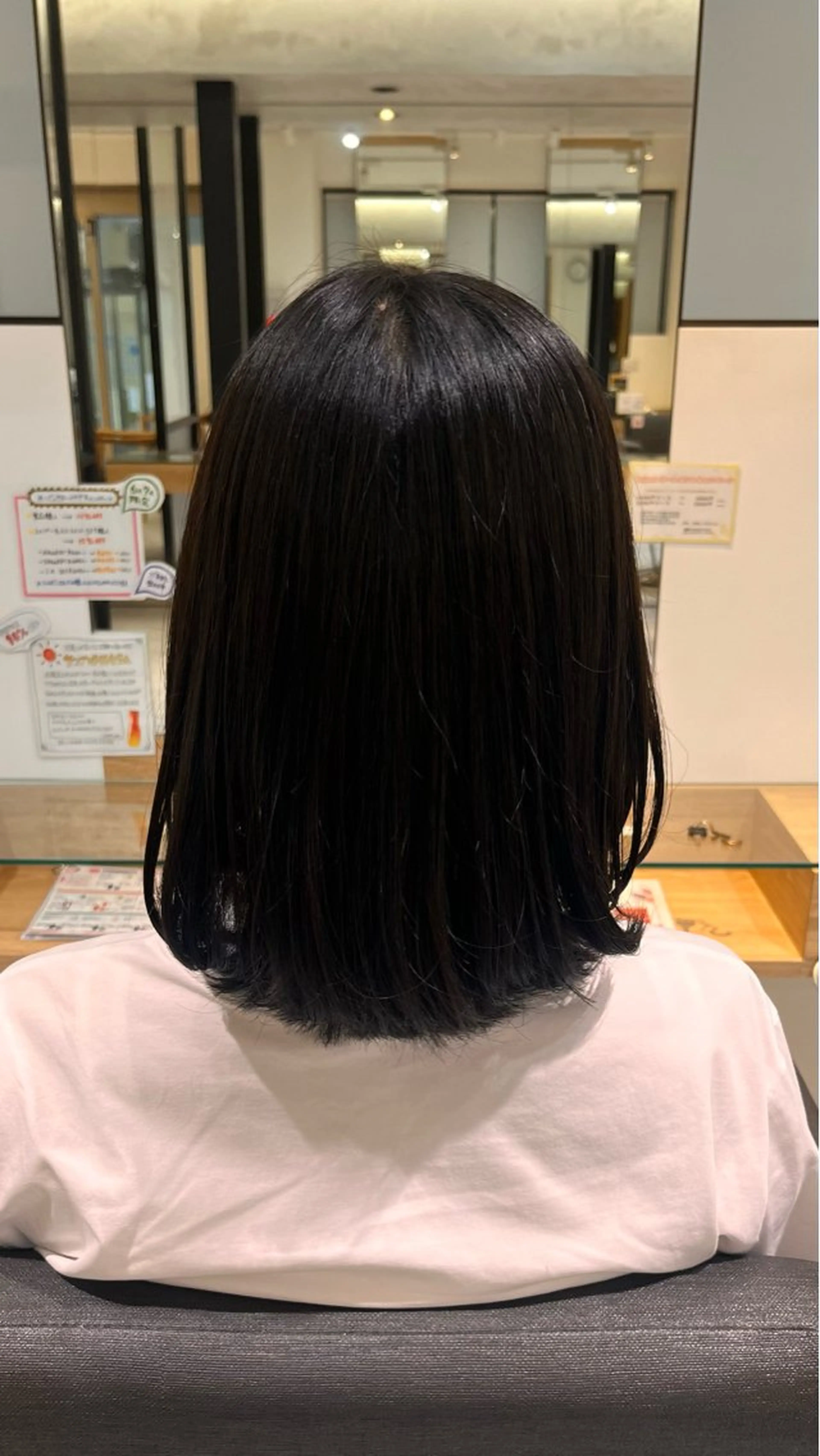 ミディアム レイヤーカット 田中 もも🍑のヘアスタイル