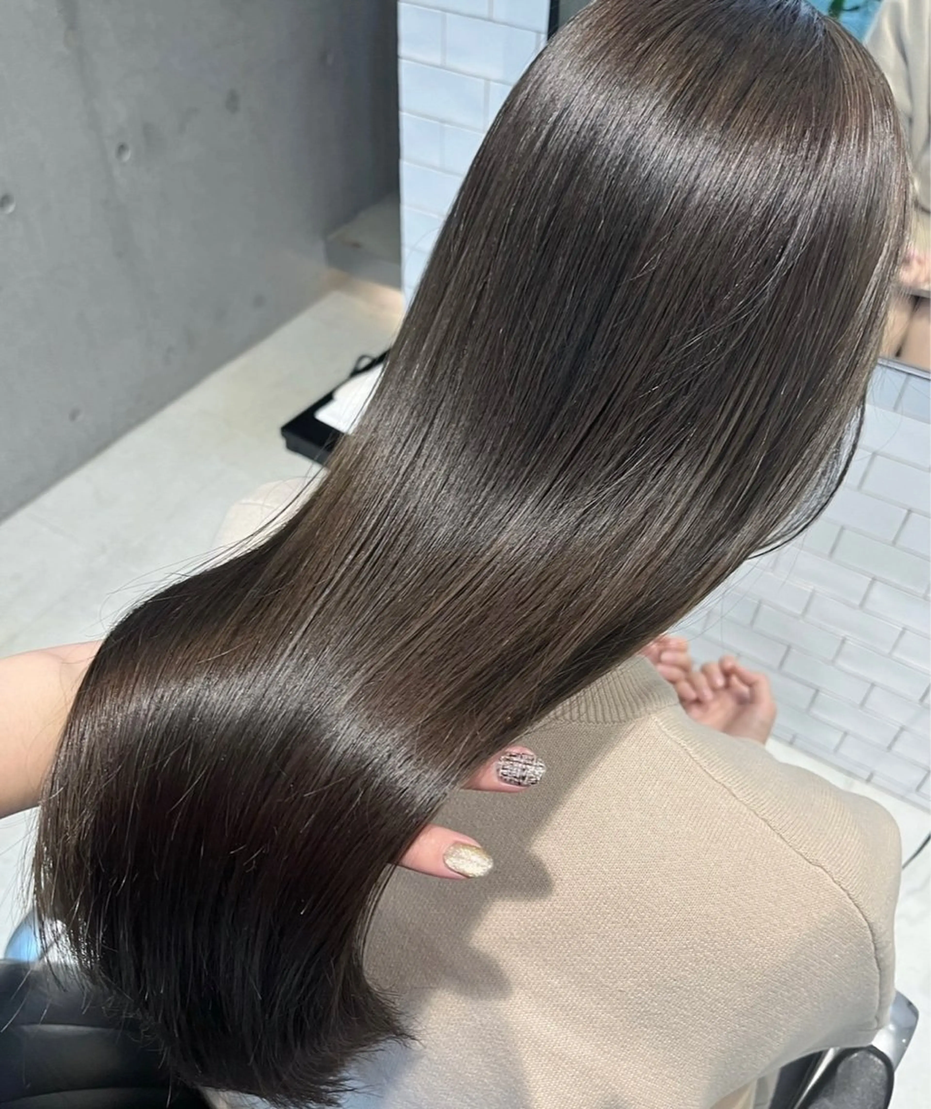 ロング カラー パーマ ヘアアレンジ カット ヘアカラー トリートメント ヘッドスパ 透明感/オリーブ/ グレージュ/YUKAのヘアスタイル