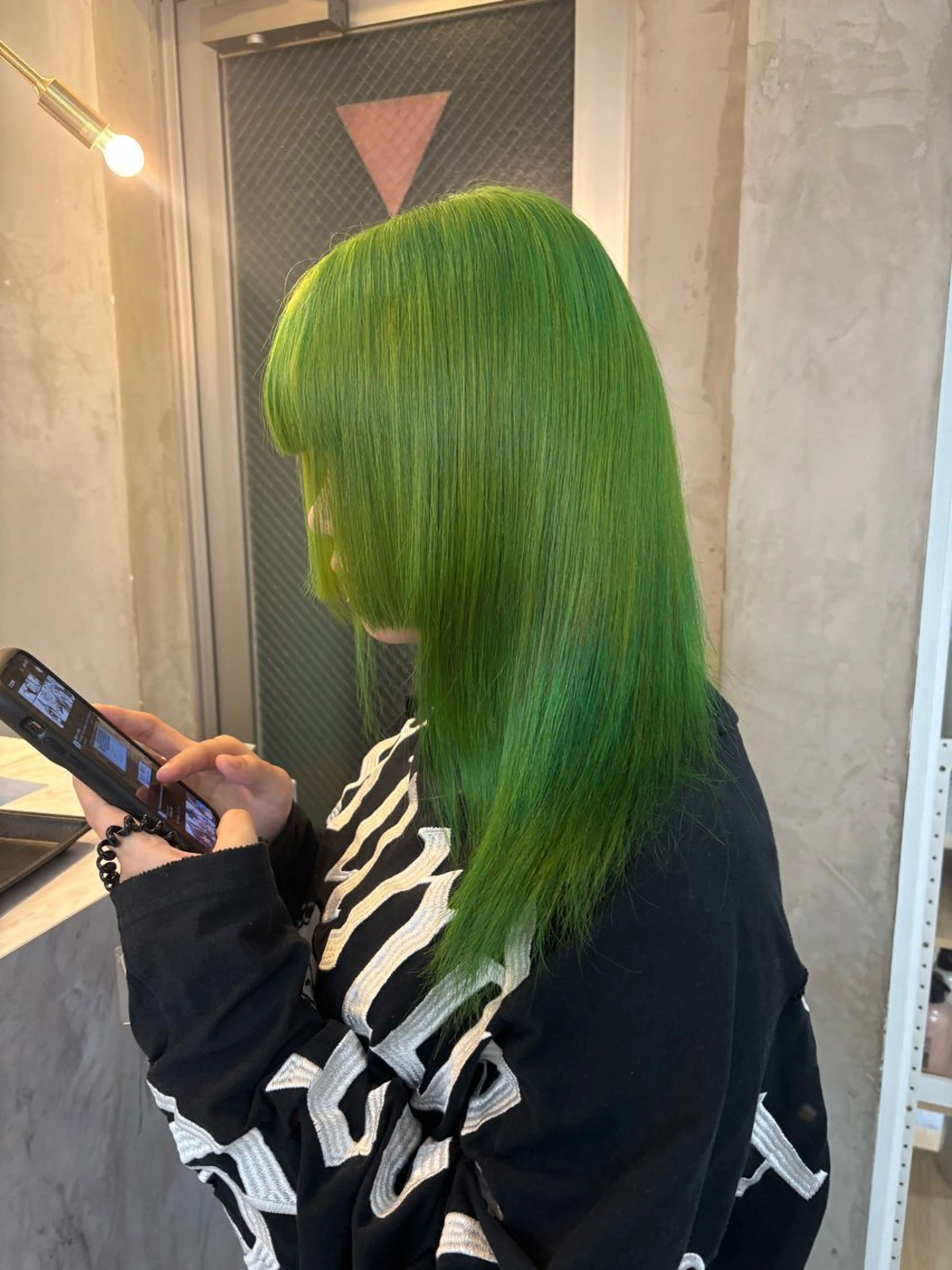 セミロング カラー ブリーチ ケアブリーチ ハイトーンカラー ミント ミントグリーン ヘアカラー トリートメント ヘッドスパ 艶ハイトーン特化 tatsuのヘアスタイル