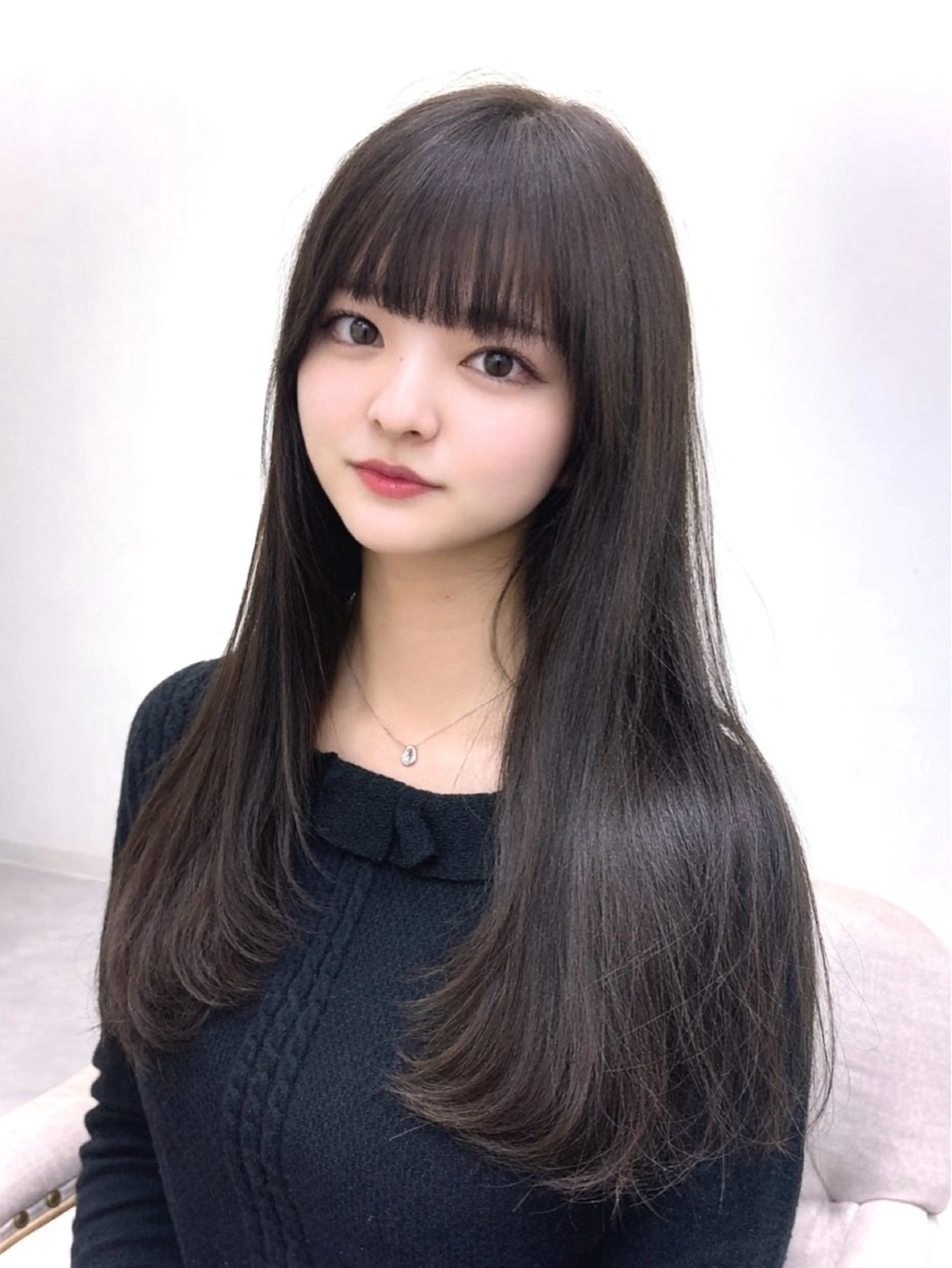 カラー グレージュ オリーブグレージュ オリーブグレー カット ヘアカラー ミディアムレイヤー/ 艶カラーNorikaのヘアスタイル