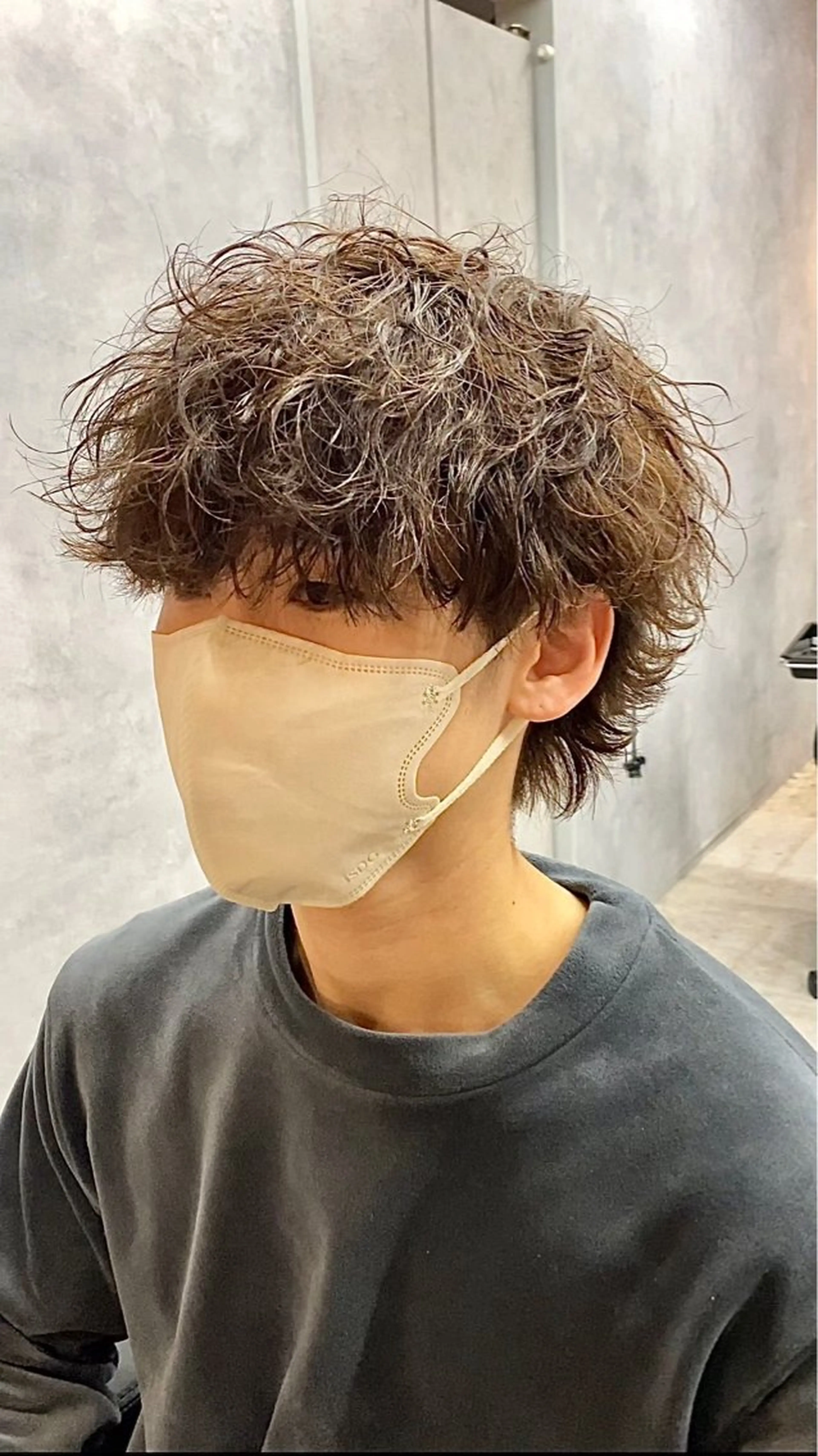 パーマ メンズ メンズパーマ 波巻きパーマ メンズウルフカット ウルフカット カット パーマ 大阪メンズヘアのプロ 高橋 直希のヘアスタイル