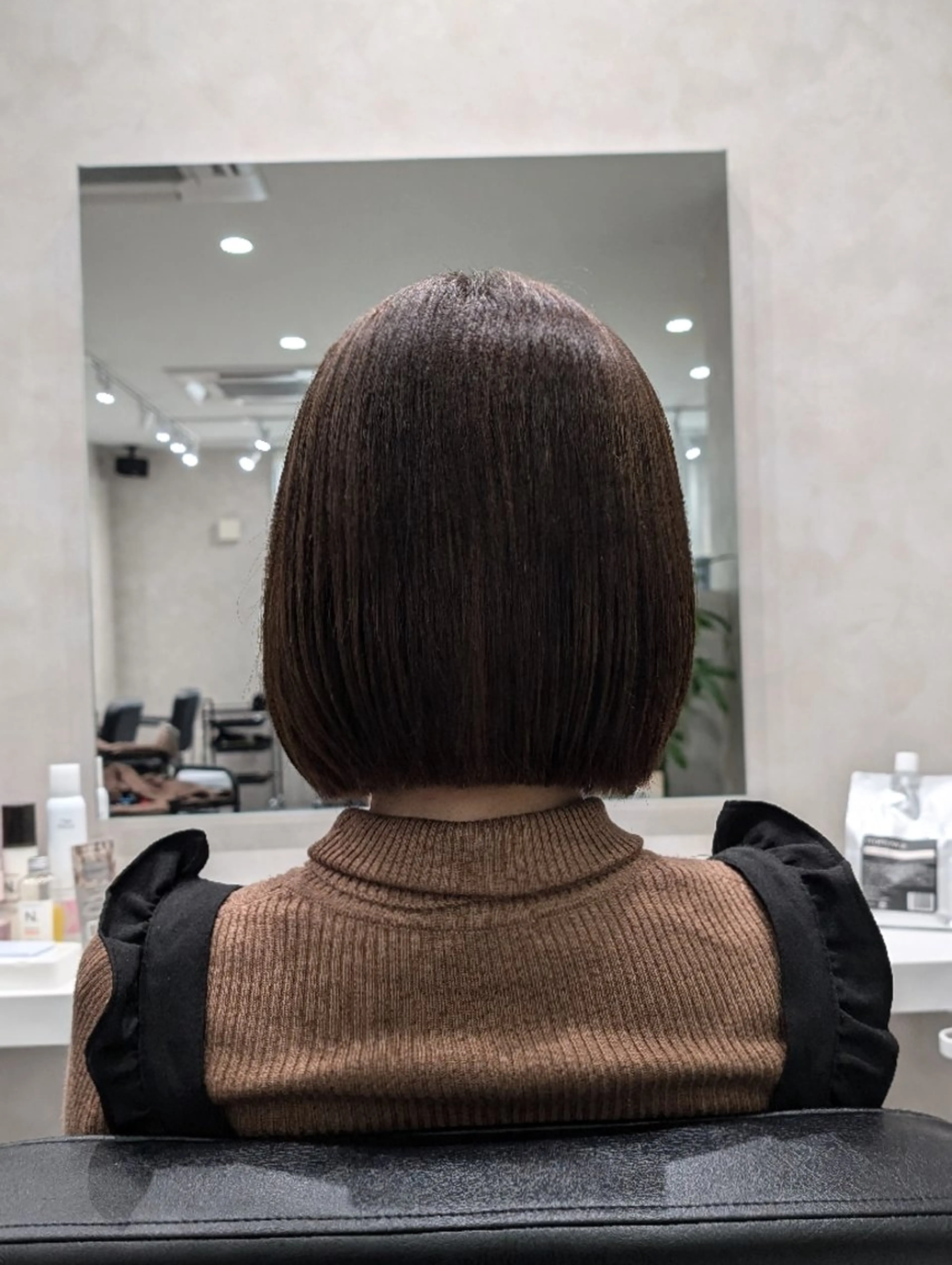 ミディアム カラー 切りっぱなしボブ ボブ ヘアカラー トリートメント 髪質改善/ 上村旺武のヘアスタイル