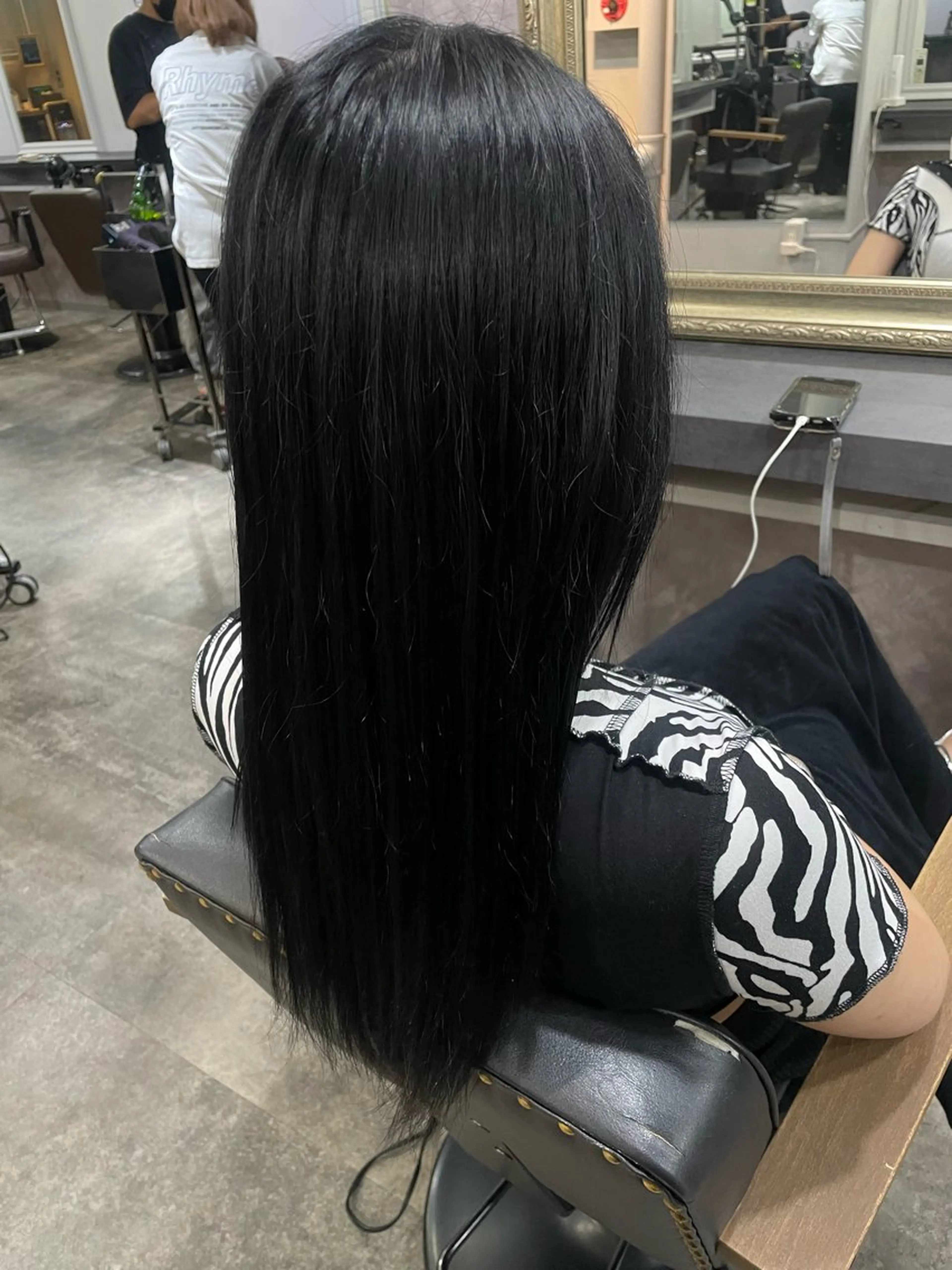 カラー 黒髪 ブルーカラー ブルーブラック 透明感カラー 鈴木 大夢のヘアスタイル