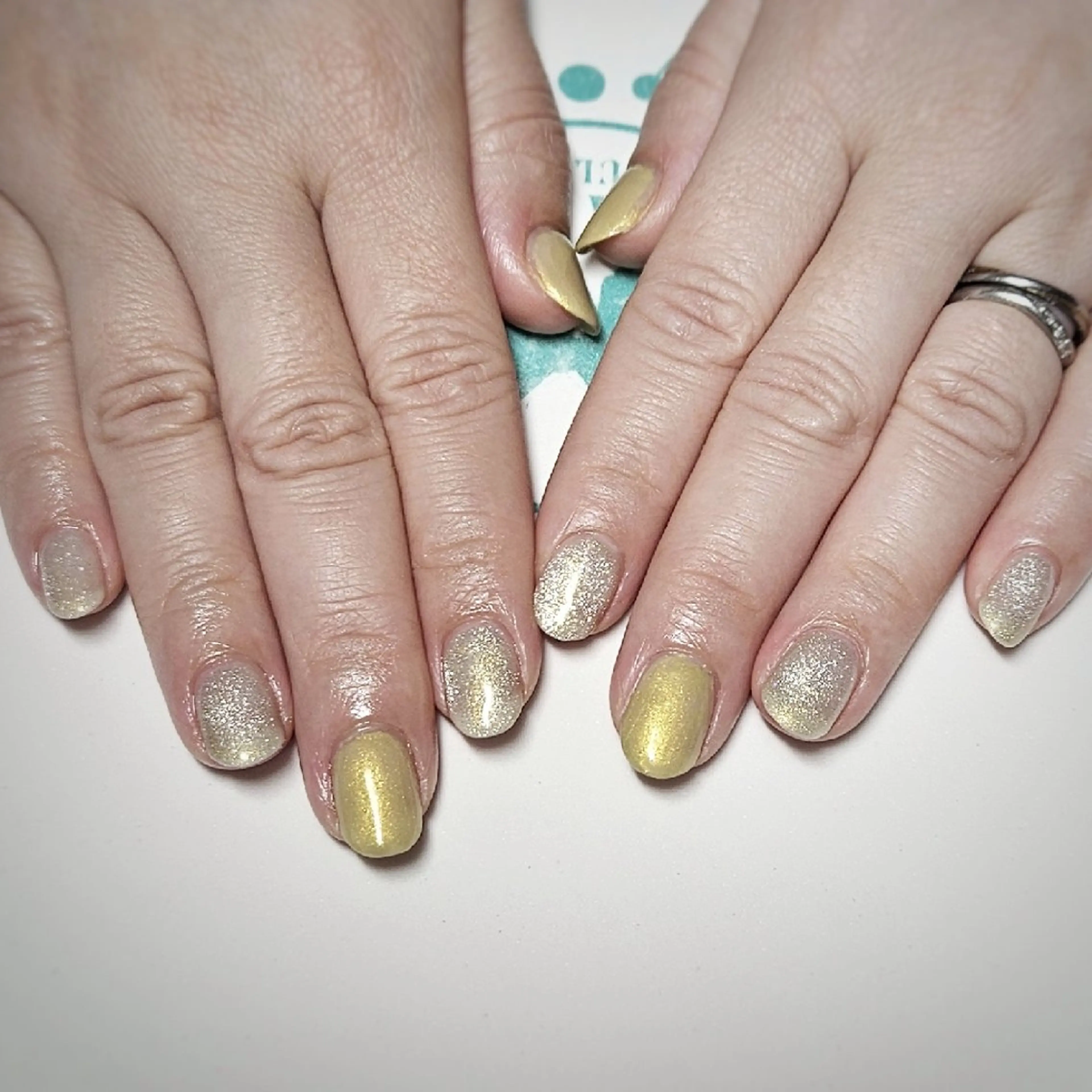 ネイル ラメ(グリッター) マグネットネイル ハンドネイル Y. Saoriのネイルデザイン