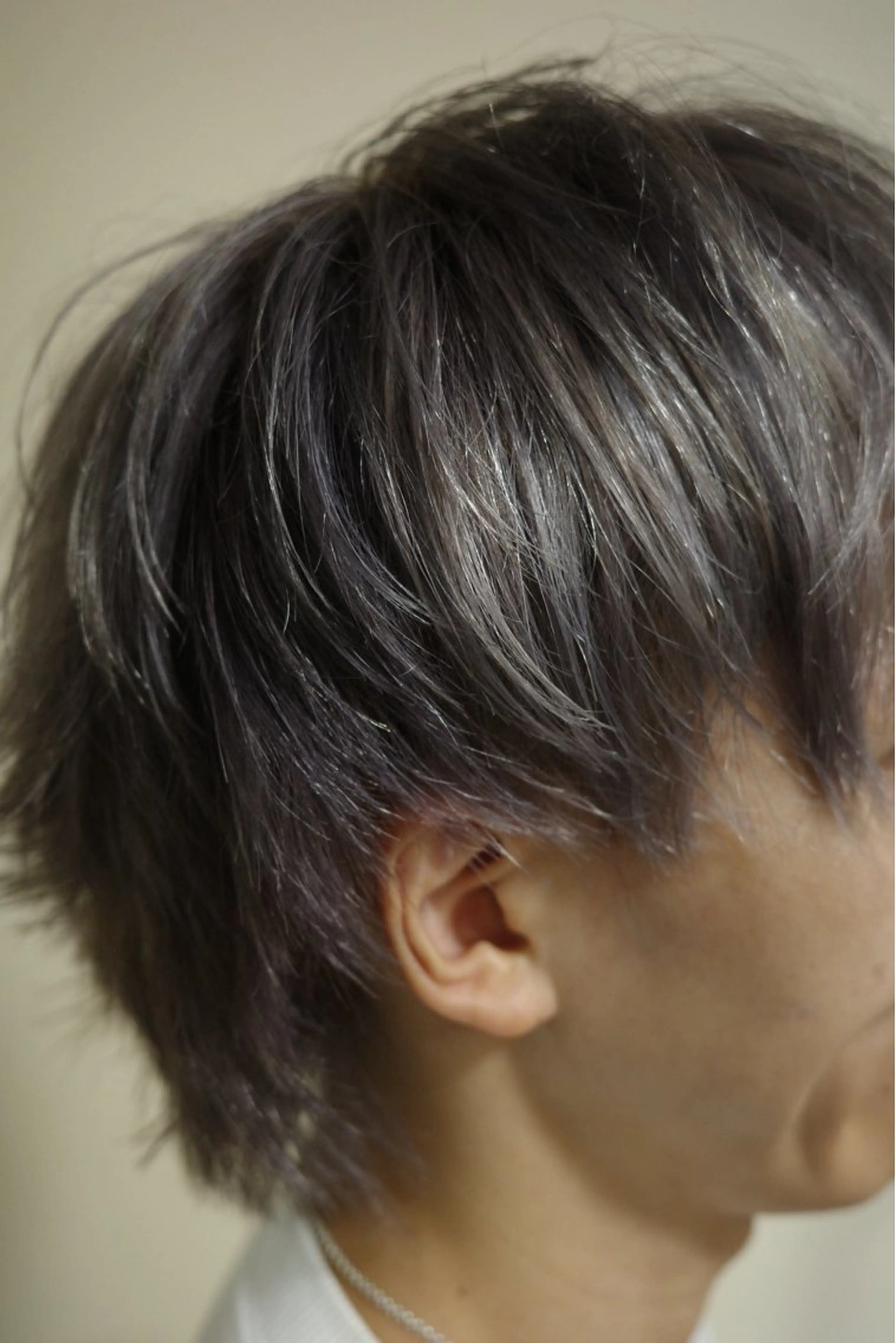 ショート カラー メンズ メンズブリーチ ブリーチ 浅岡 昭汰のヘアスタイル