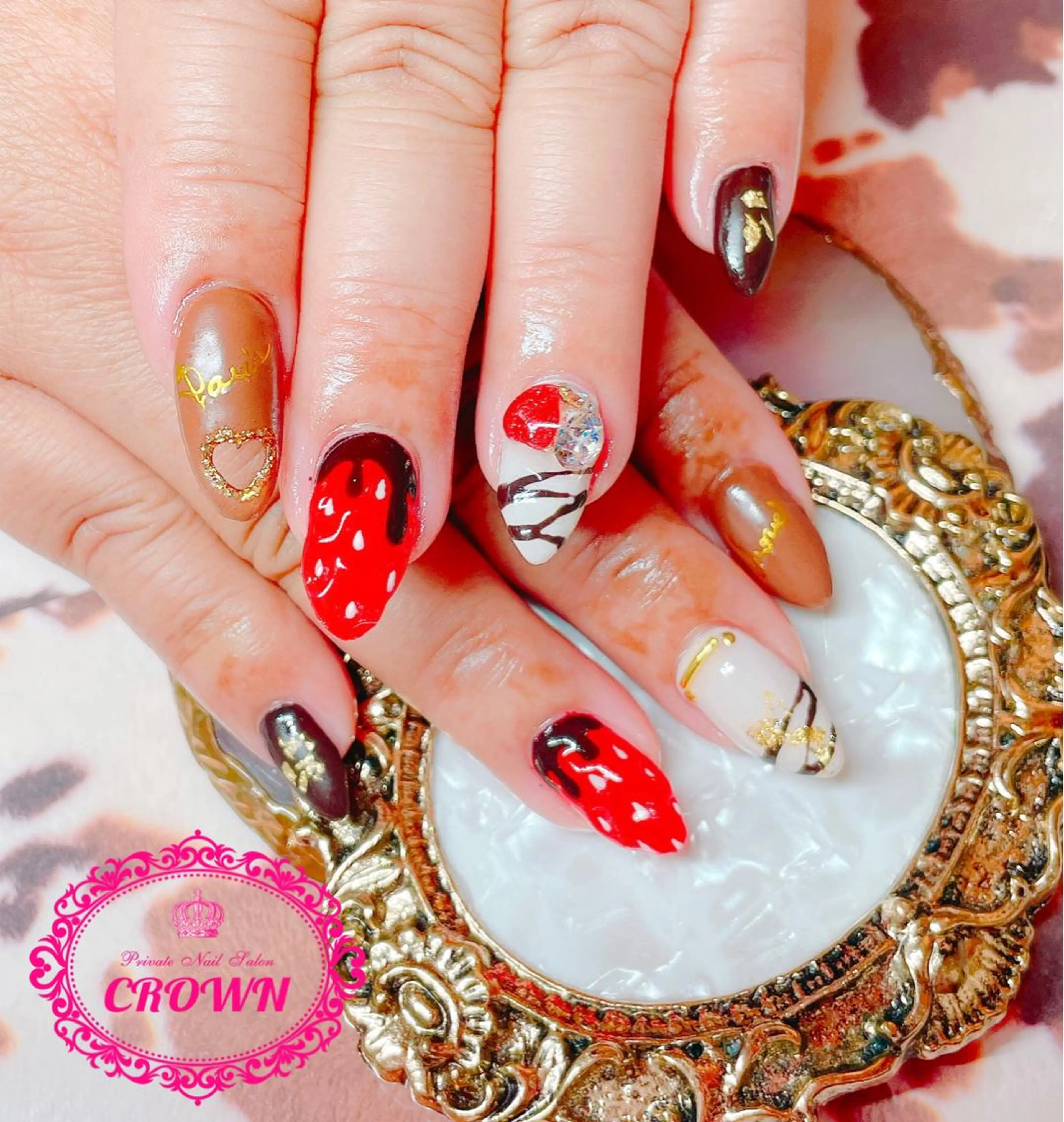 ネイル CROWN プライベートサロンのネイルデザイン