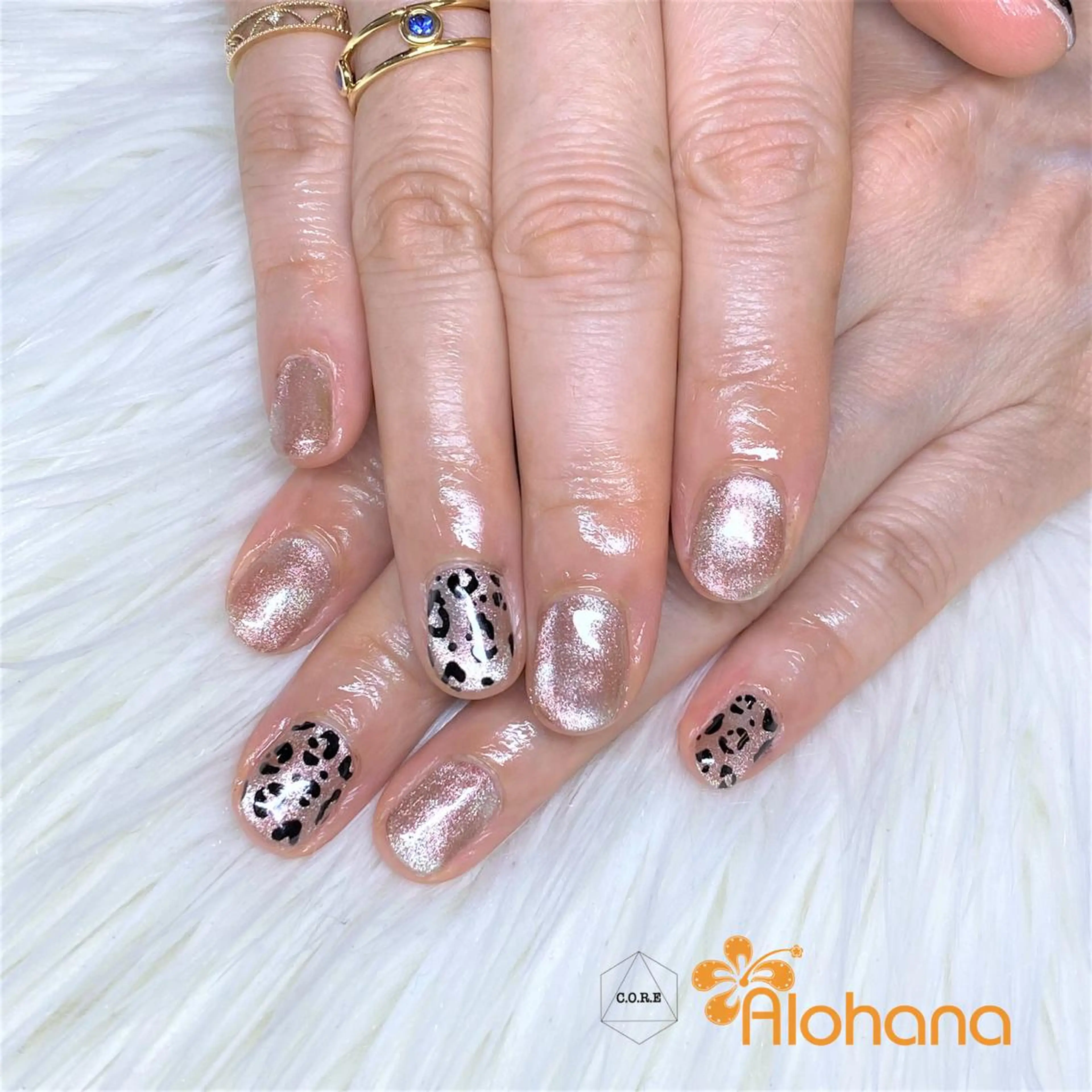 ネイル アニマル柄 マグネットネイル ハンドネイル Alohana Minaのネイルデザイン