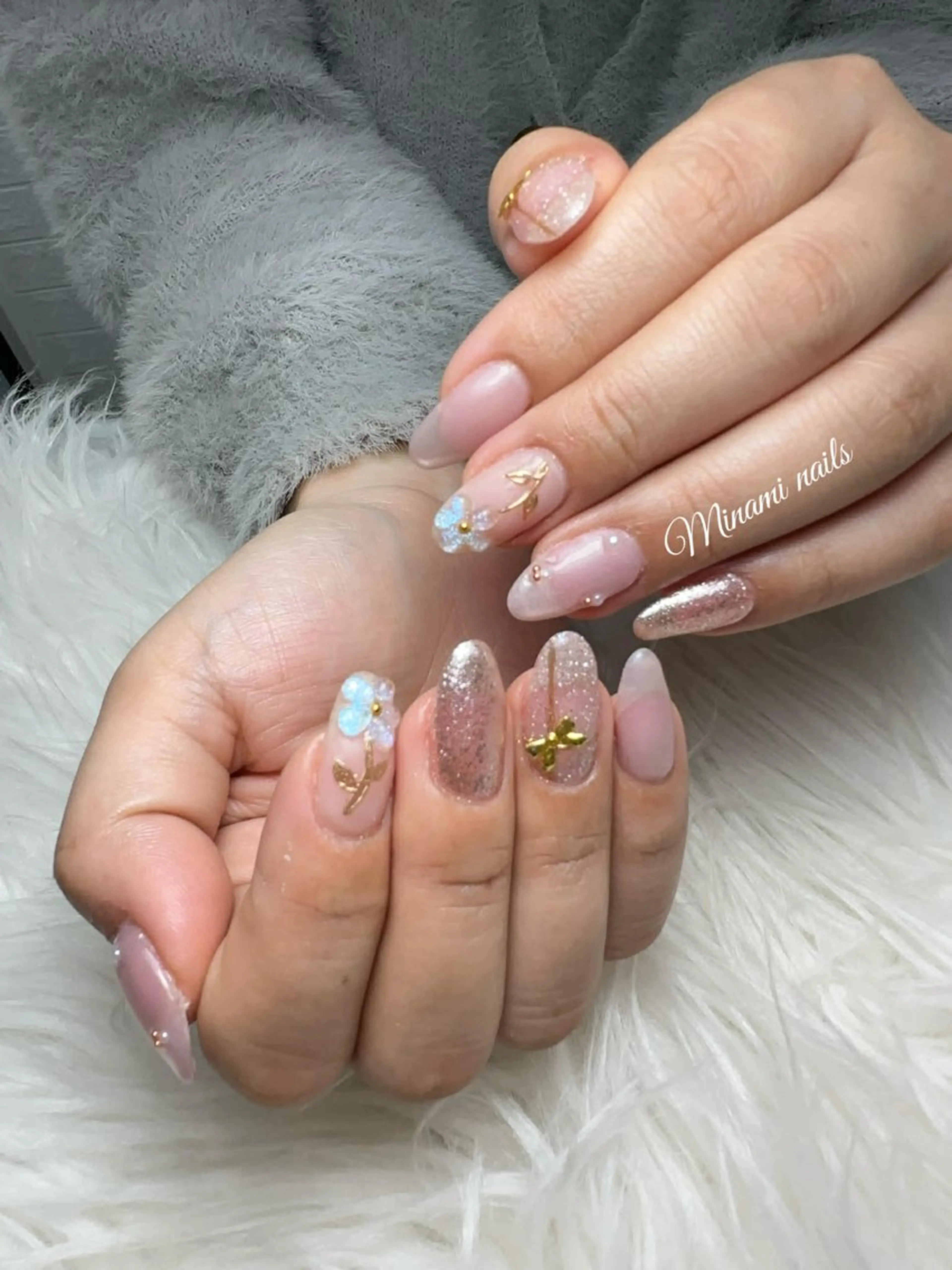 ネイル アートネイル オーロラネイル フラワーネイル ガーリー キラキラネイル ハンドネイル Minami Nailsのネイルデザイン
