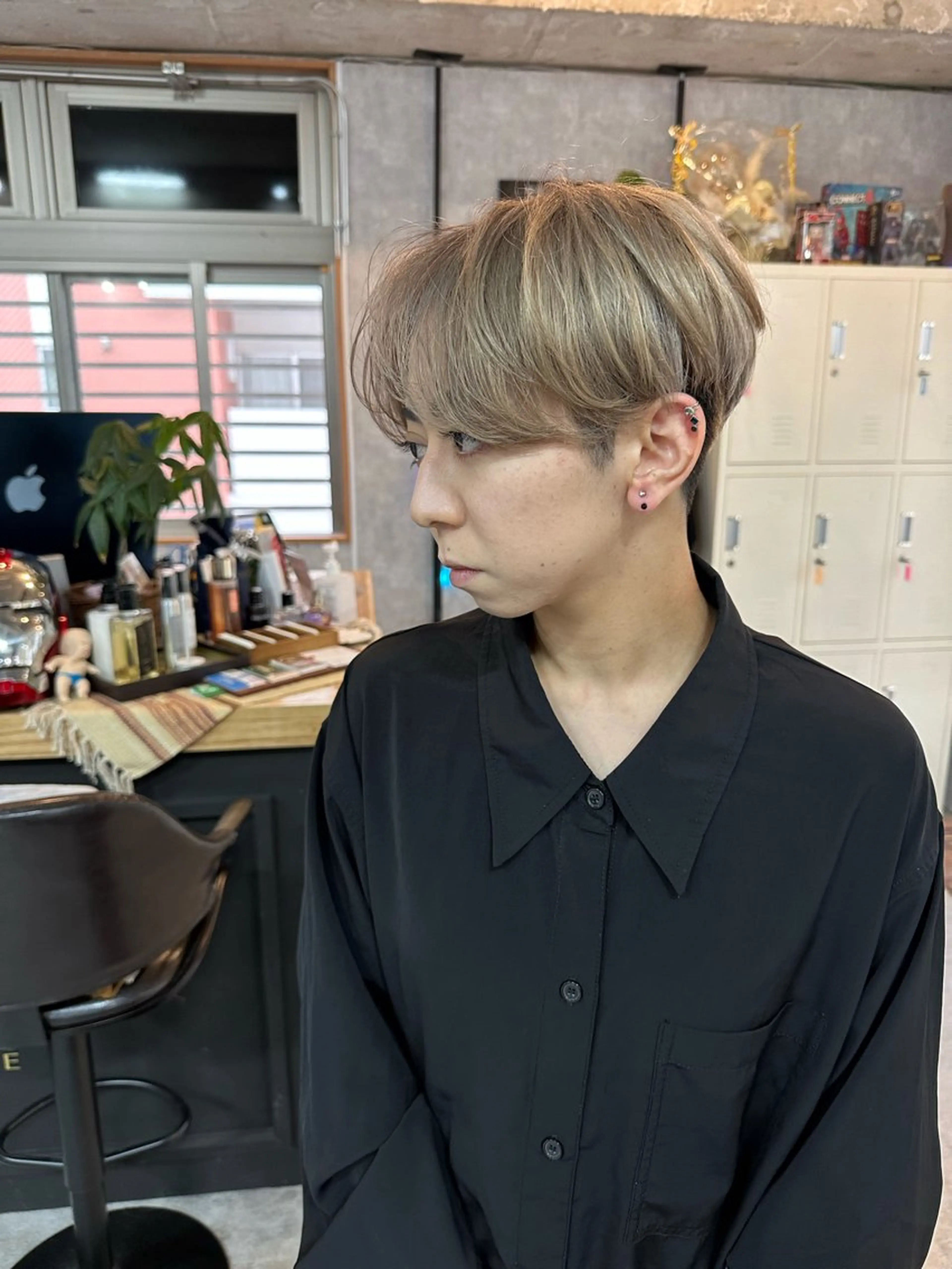 ショート 切りっぱなしボブ ショートボブ ハンサムショート 丸みショート ボブ ヘアカラー モテ髪/ボブ/ショー ト/アダチフウトのヘアスタイル