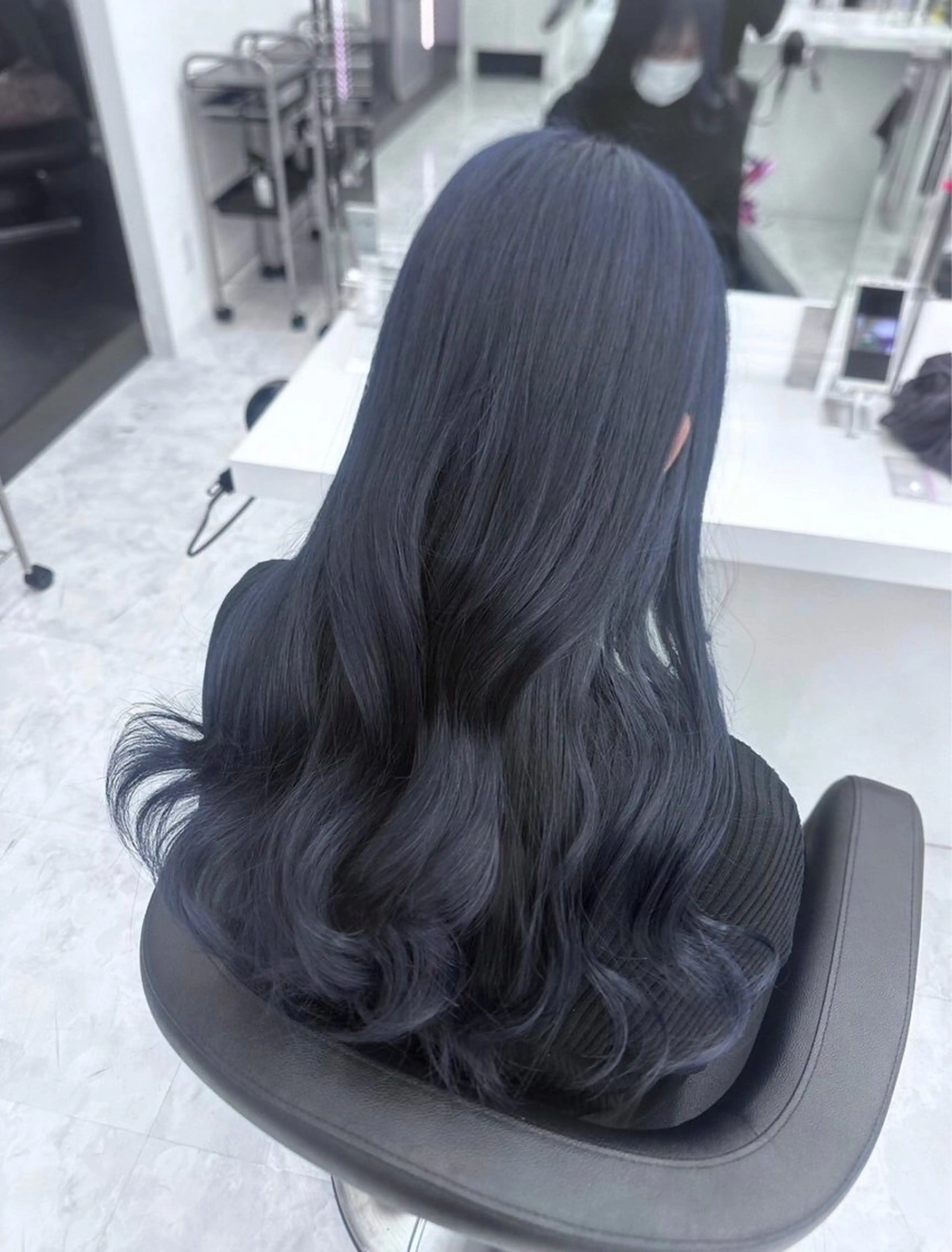 カラー ブルーカラー 透明感カラー Mio 暗髪/髪質改善🖤のヘアスタイル