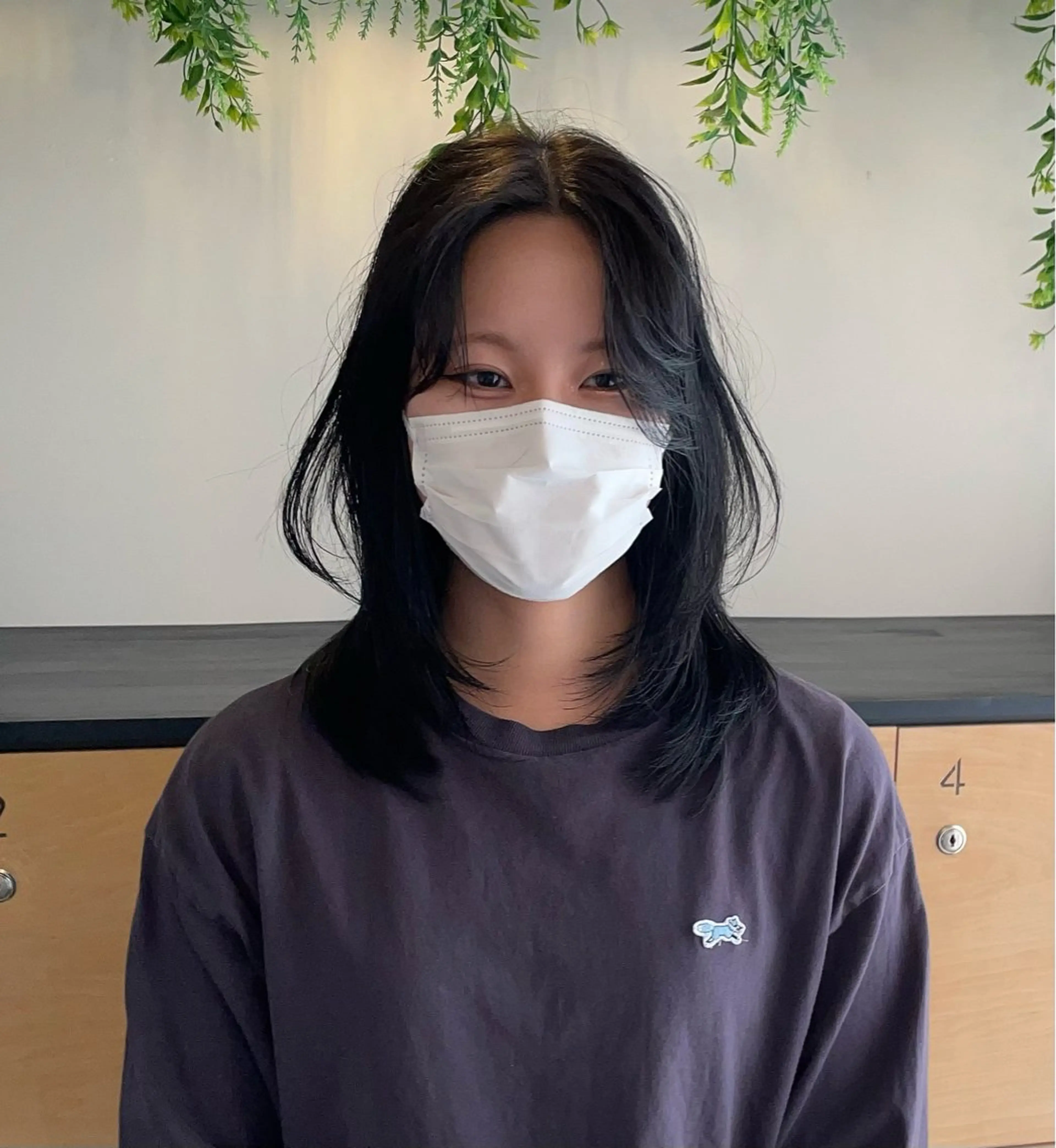 セミロング カラー 黒髪 ブルーカラー ブルーブラック ハッシュカット モテるブラウンカラー の達人Tomoyaのヘアスタイル