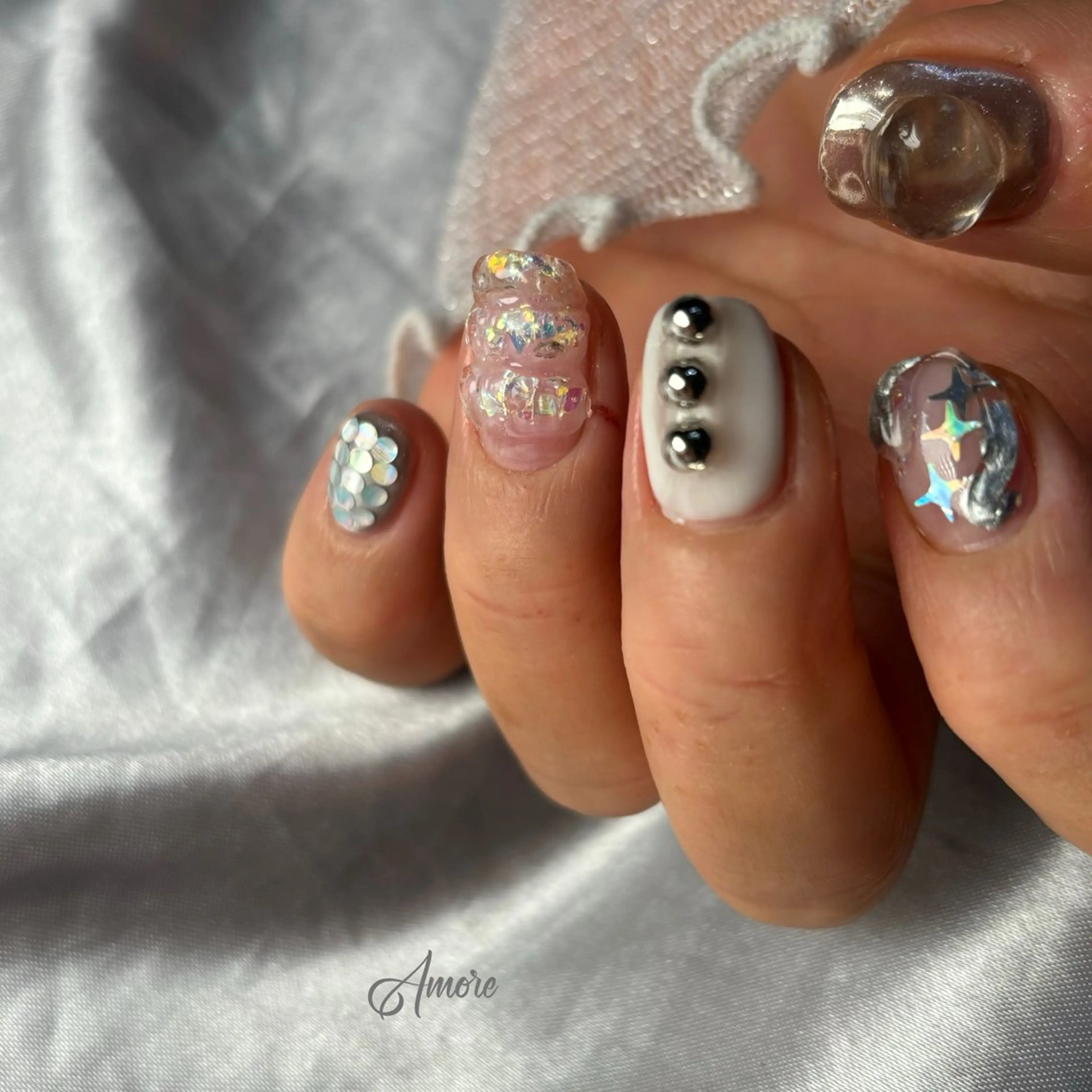 ネイル ジェルネイル キラキラネイル 韓国ネイル マグネットネイル パラジェル You kyehwaのネイルデザイン